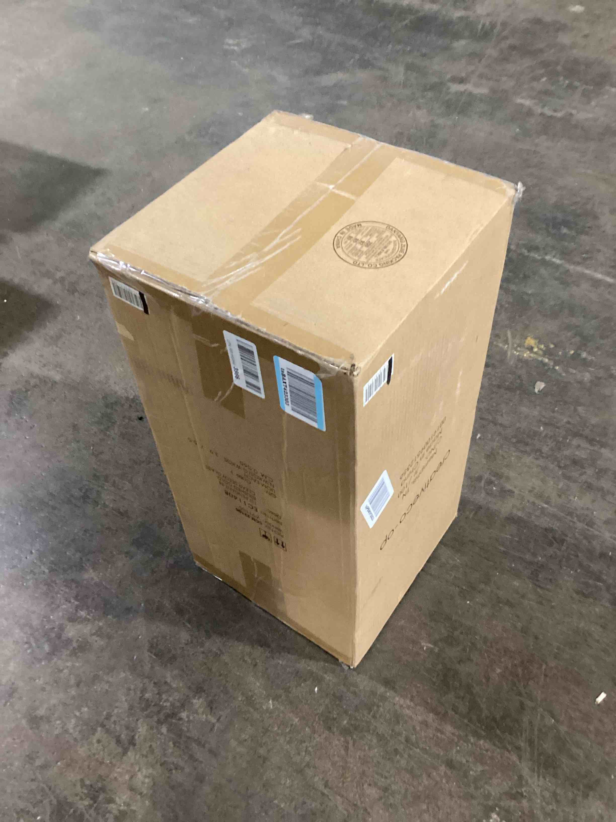 https://s3.amazonaws.com/lotting-images-prod/bidfta/BLU6077635_1710183807833.jpeg