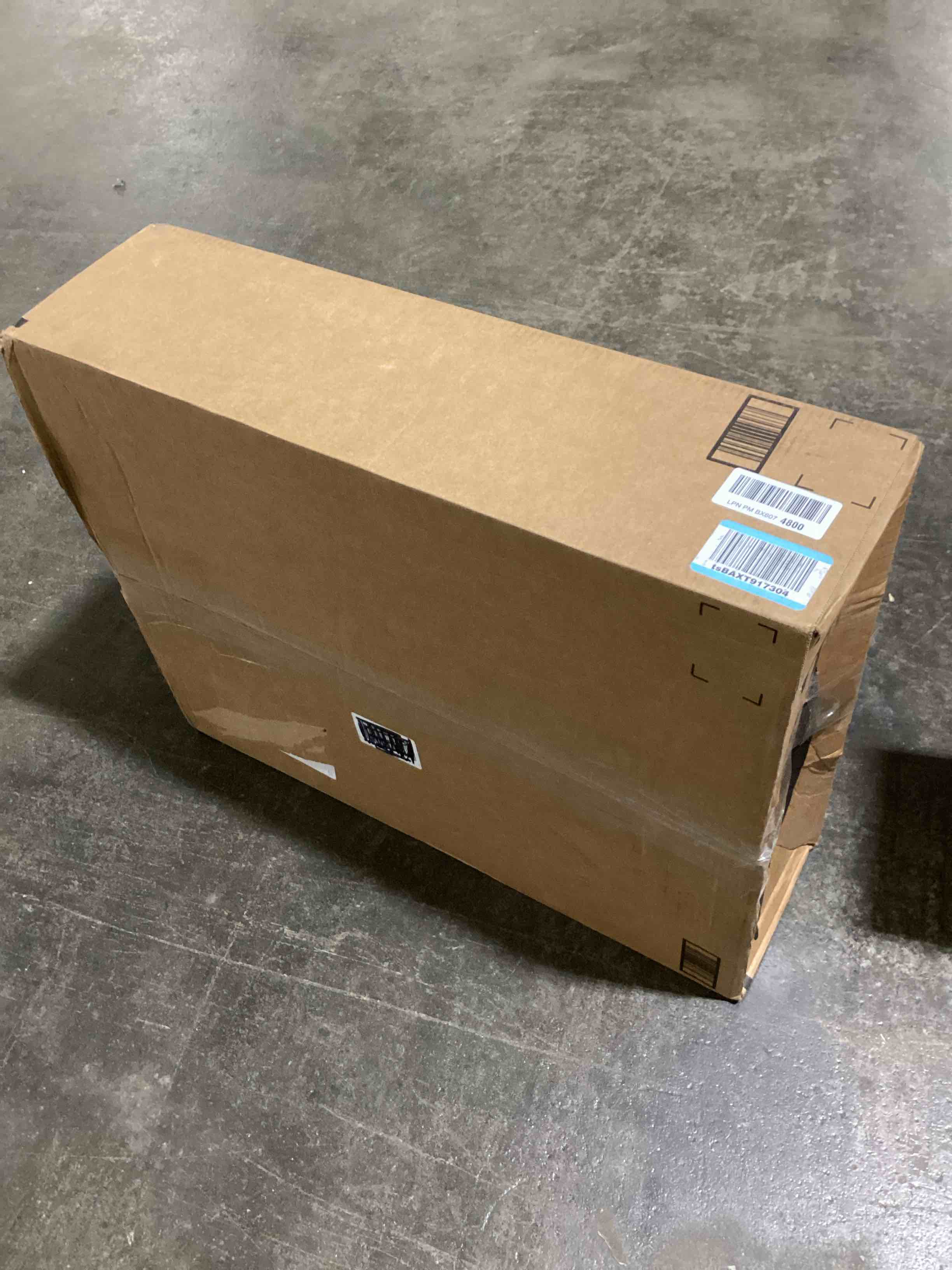https://s3.amazonaws.com/lotting-images-prod/bidfta/BLU6077671_1710187753828.jpeg