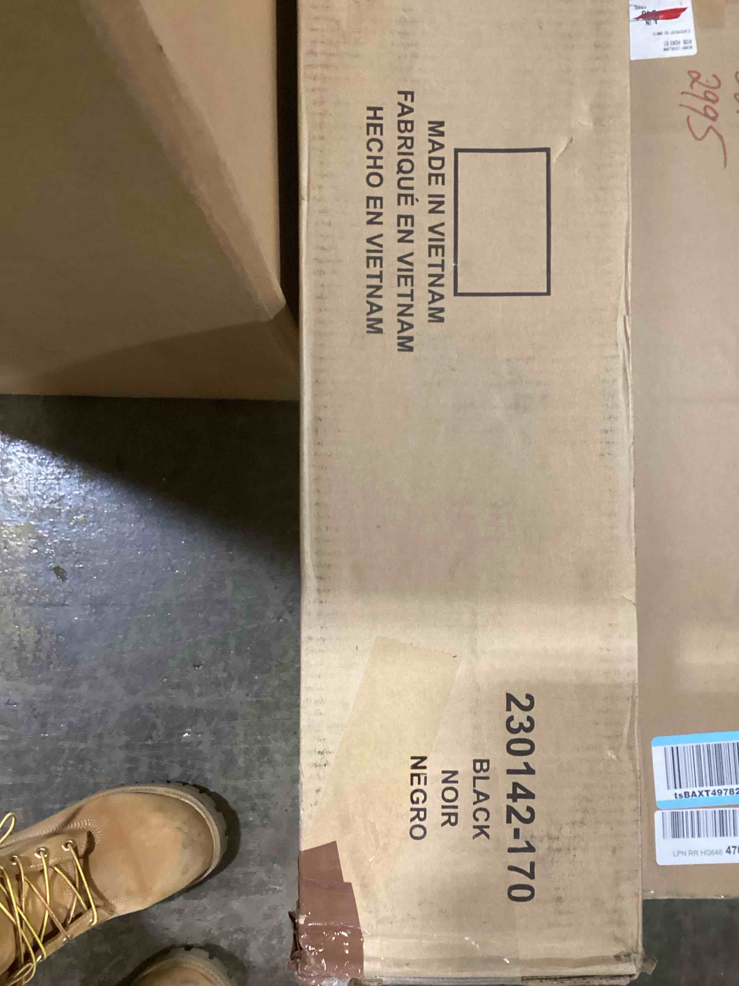 https://s3.amazonaws.com/lotting-images-prod/bidfta/BLU6077890_1710363250430.jpeg