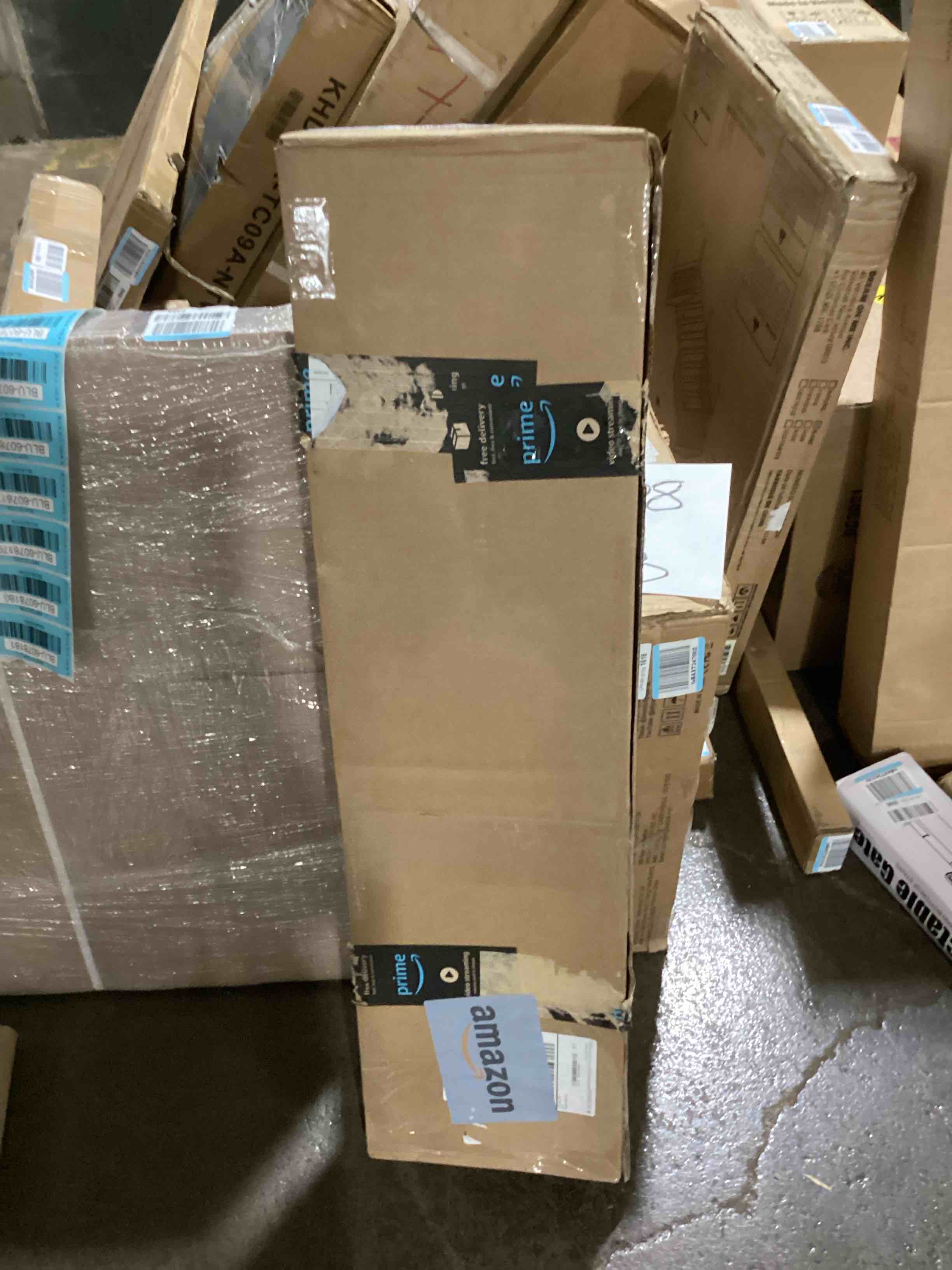 https://s3.amazonaws.com/lotting-images-prod/bidfta/BLU6078167_1710434136457.jpeg
