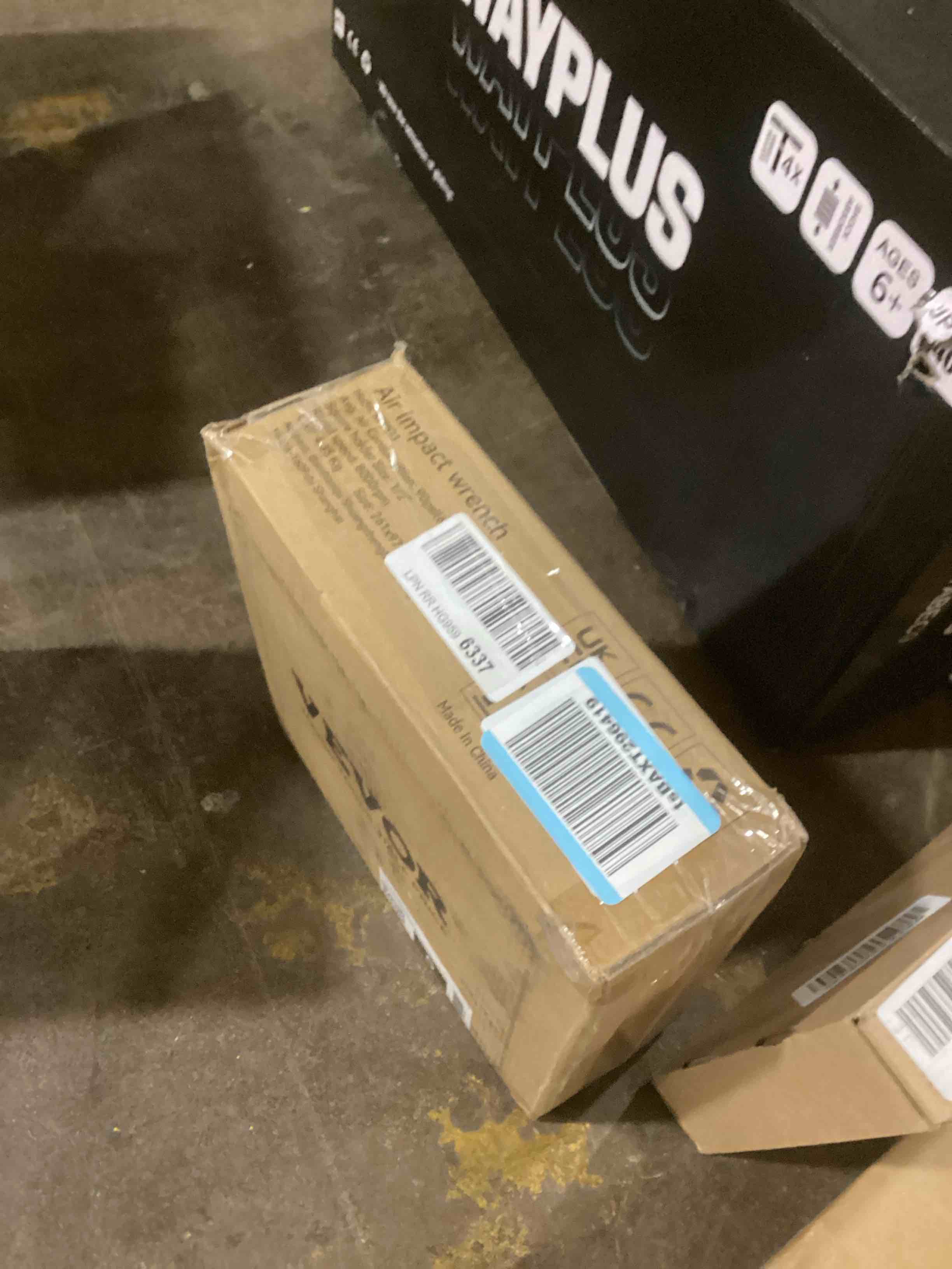 https://s3.amazonaws.com/lotting-images-prod/bidfta/BLU6078662_1710164780496.jpeg