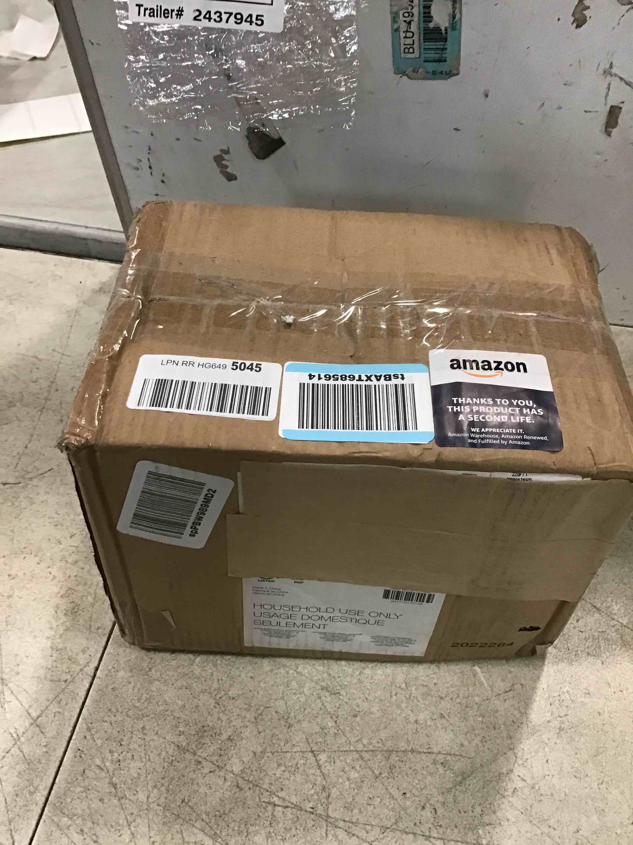 https://s3.amazonaws.com/lotting-images-prod/bidfta/BLU6080008_1707413427165.jpeg