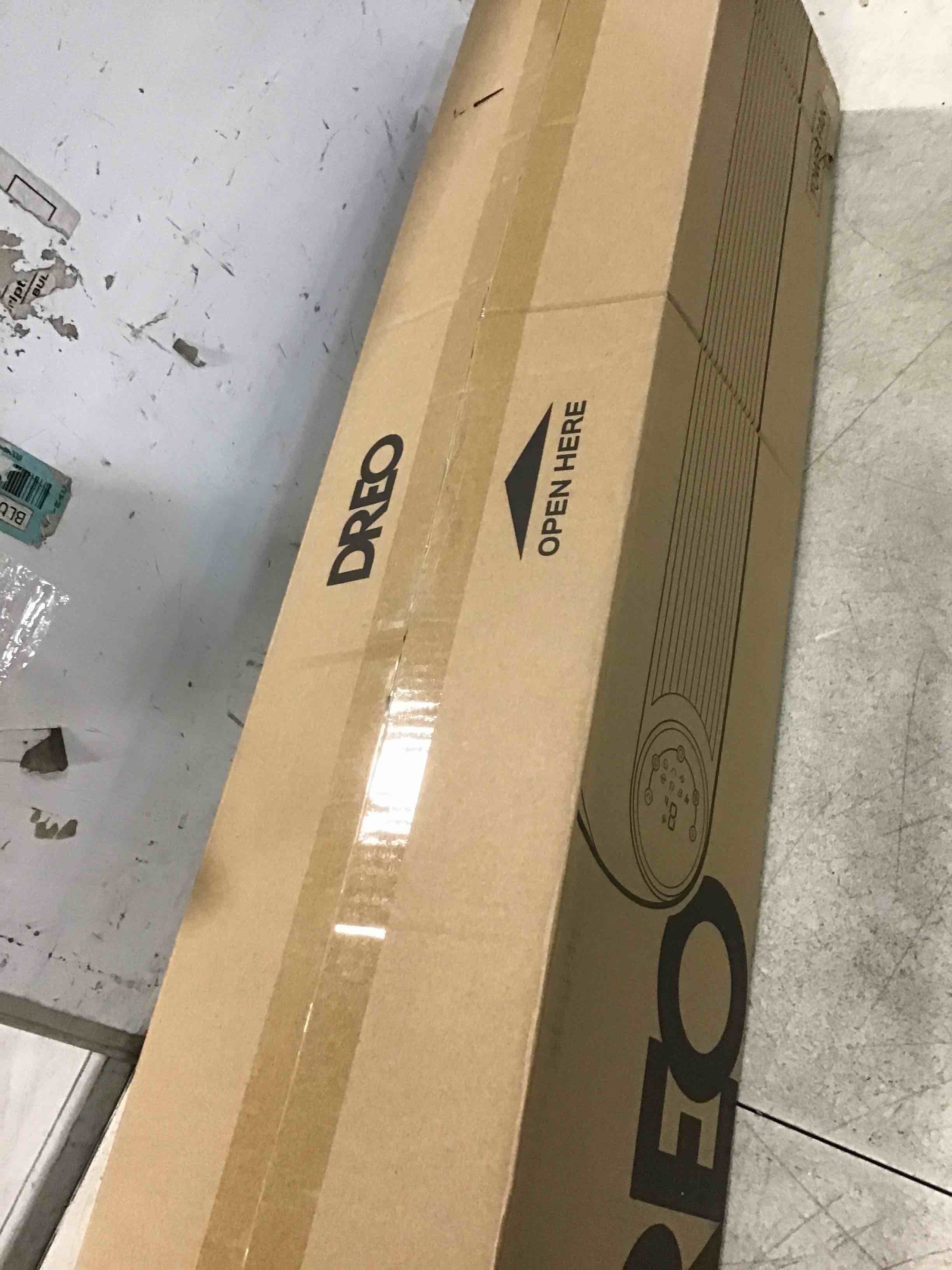 https://s3.amazonaws.com/lotting-images-prod/bidfta/BLU6080095_1707426676821.jpeg