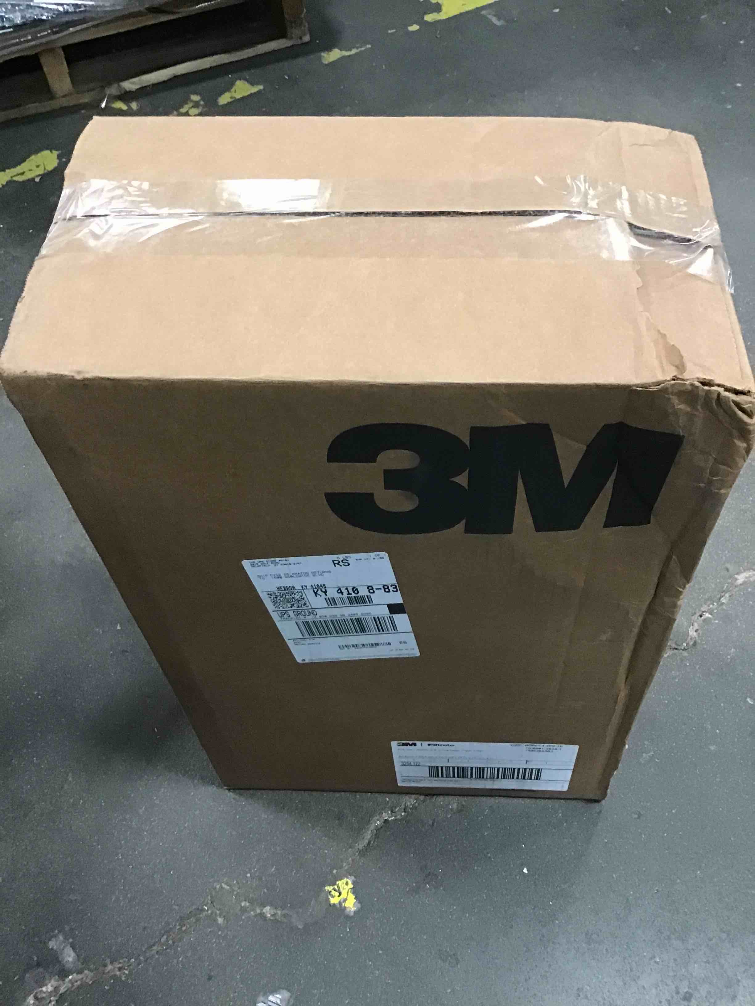 https://s3.amazonaws.com/lotting-images-prod/bidfta/BLU6080154_1707485217362.jpeg