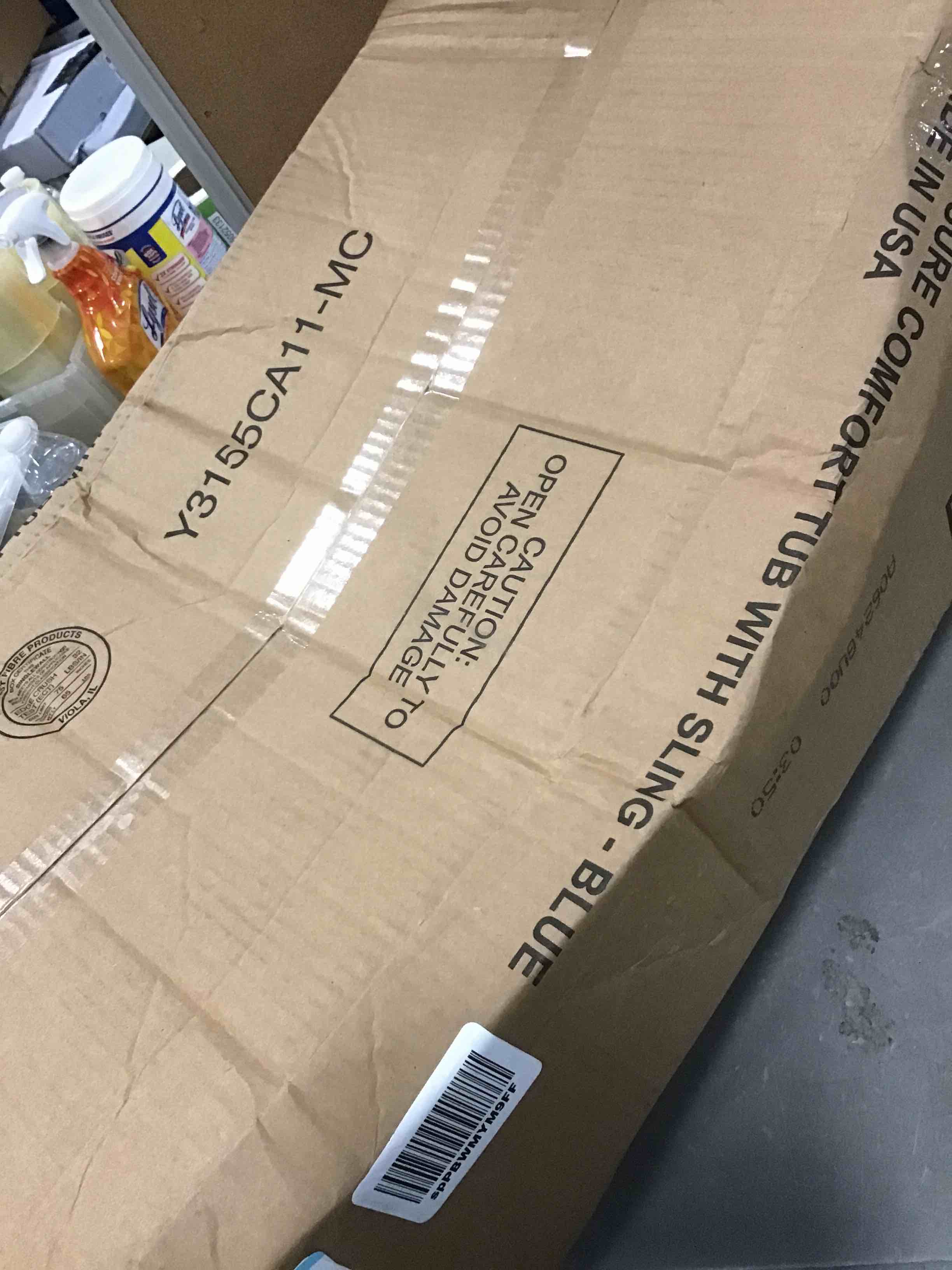 https://s3.amazonaws.com/lotting-images-prod/bidfta/BLU6080415_1707743609857.jpeg