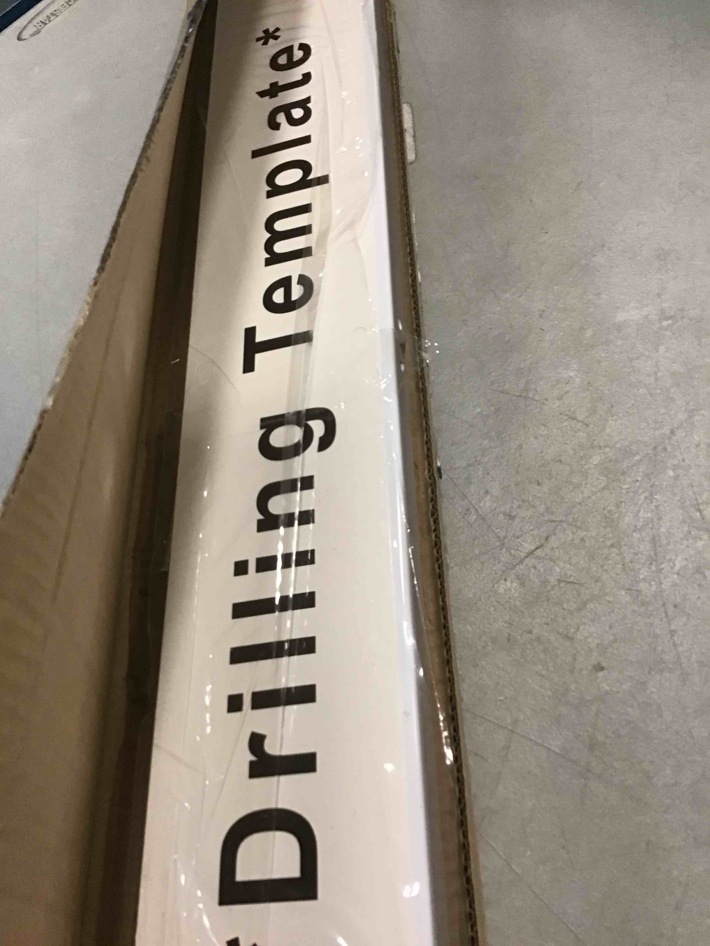 https://s3.amazonaws.com/lotting-images-prod/bidfta/BLU6080603_1707837547887.jpeg