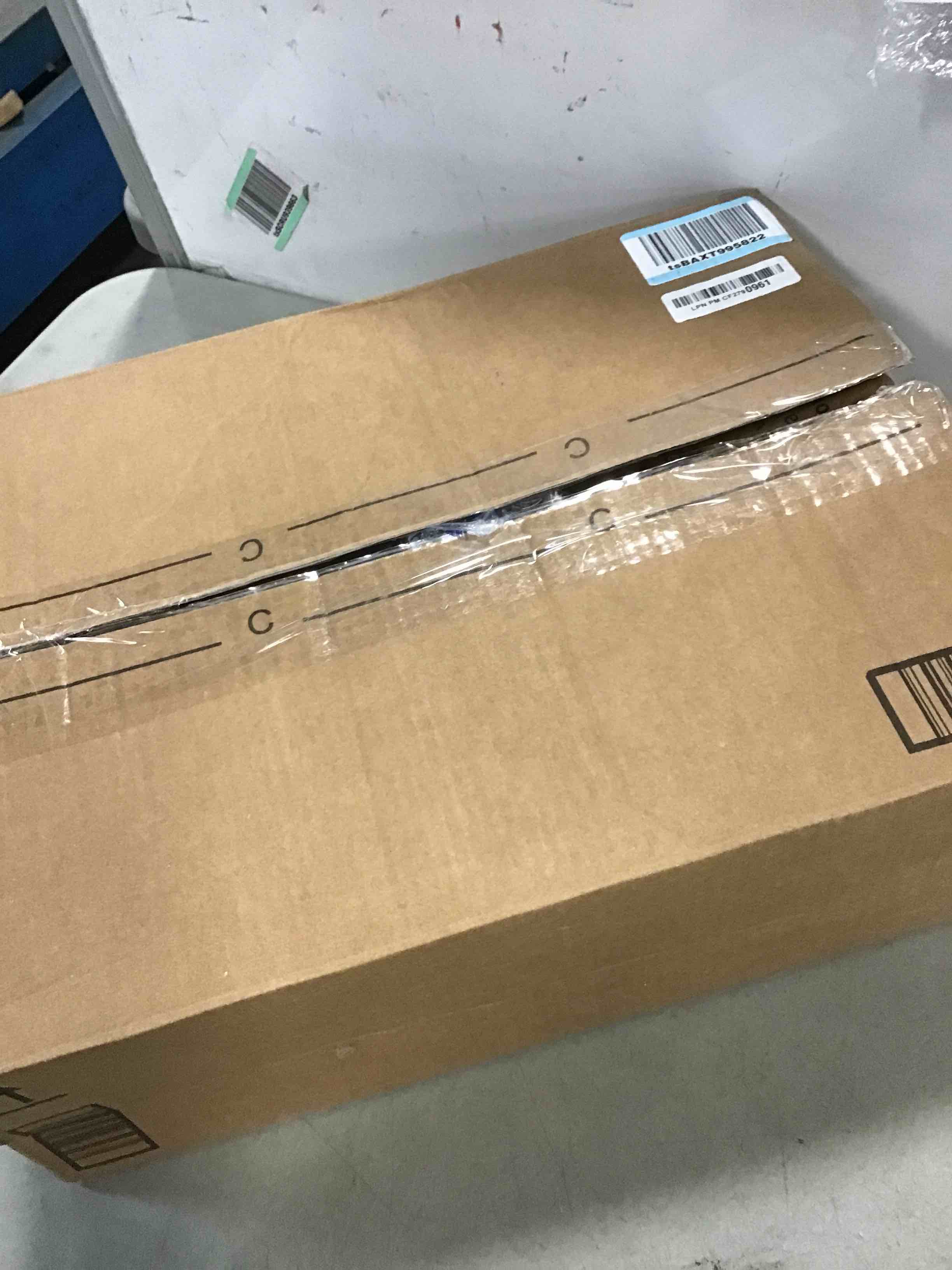 https://s3.amazonaws.com/lotting-images-prod/bidfta/BLU6080608_1707838022783.jpeg