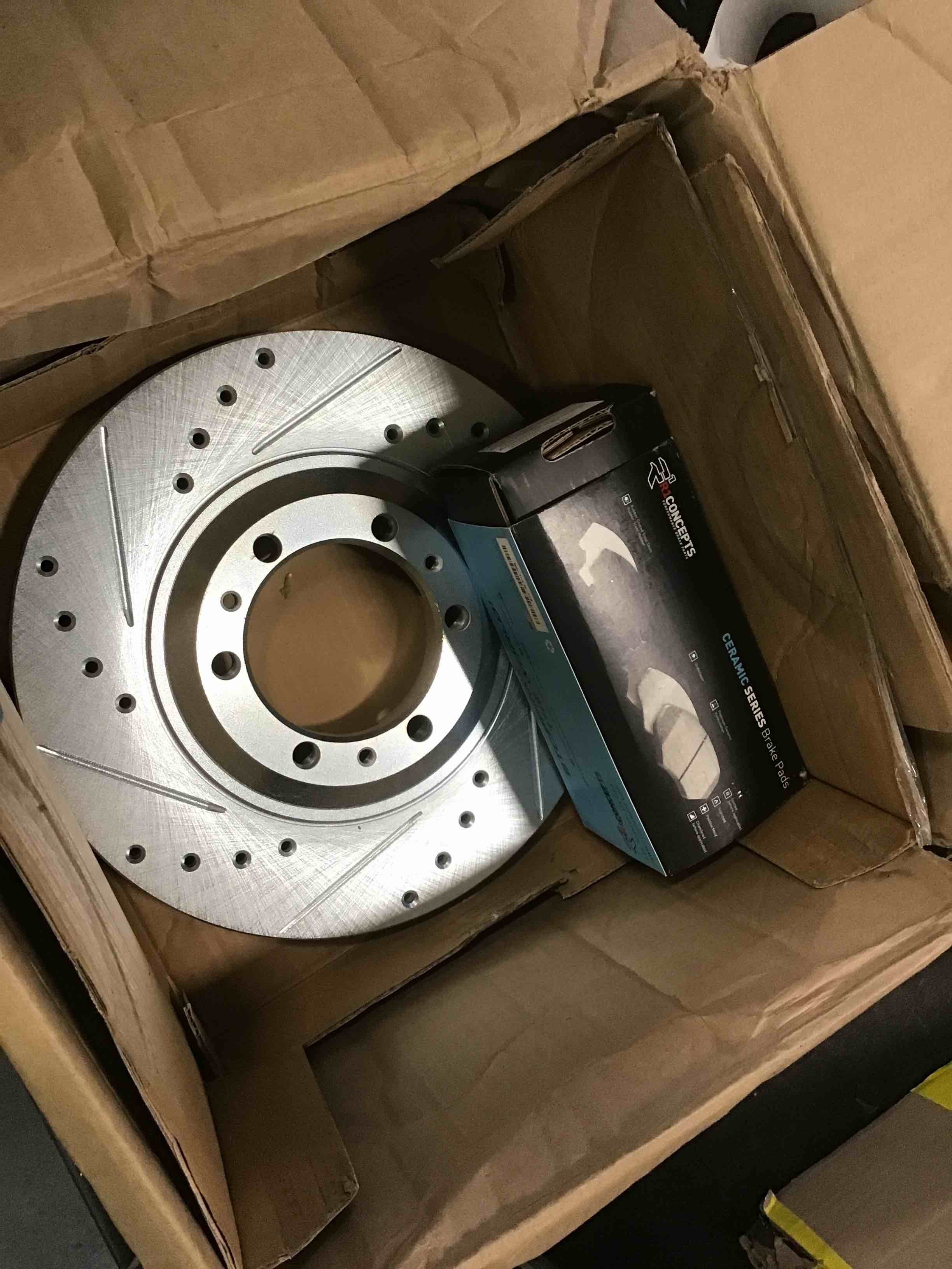 https://s3.amazonaws.com/lotting-images-prod/bidfta/BLU6080904_1707939503255.jpeg
