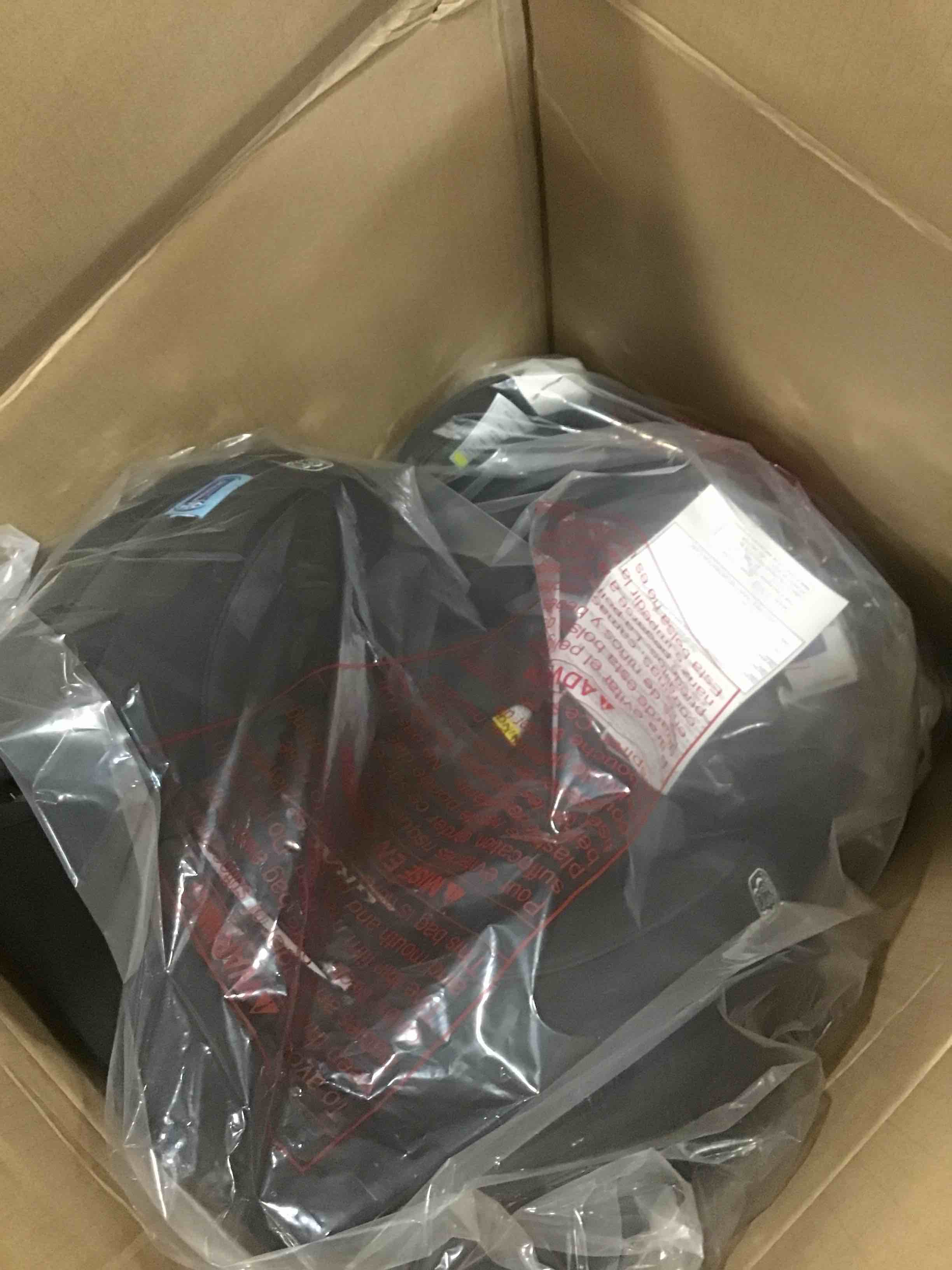 https://s3.amazonaws.com/lotting-images-prod/bidfta/BLU6080942_1707999296534.jpeg