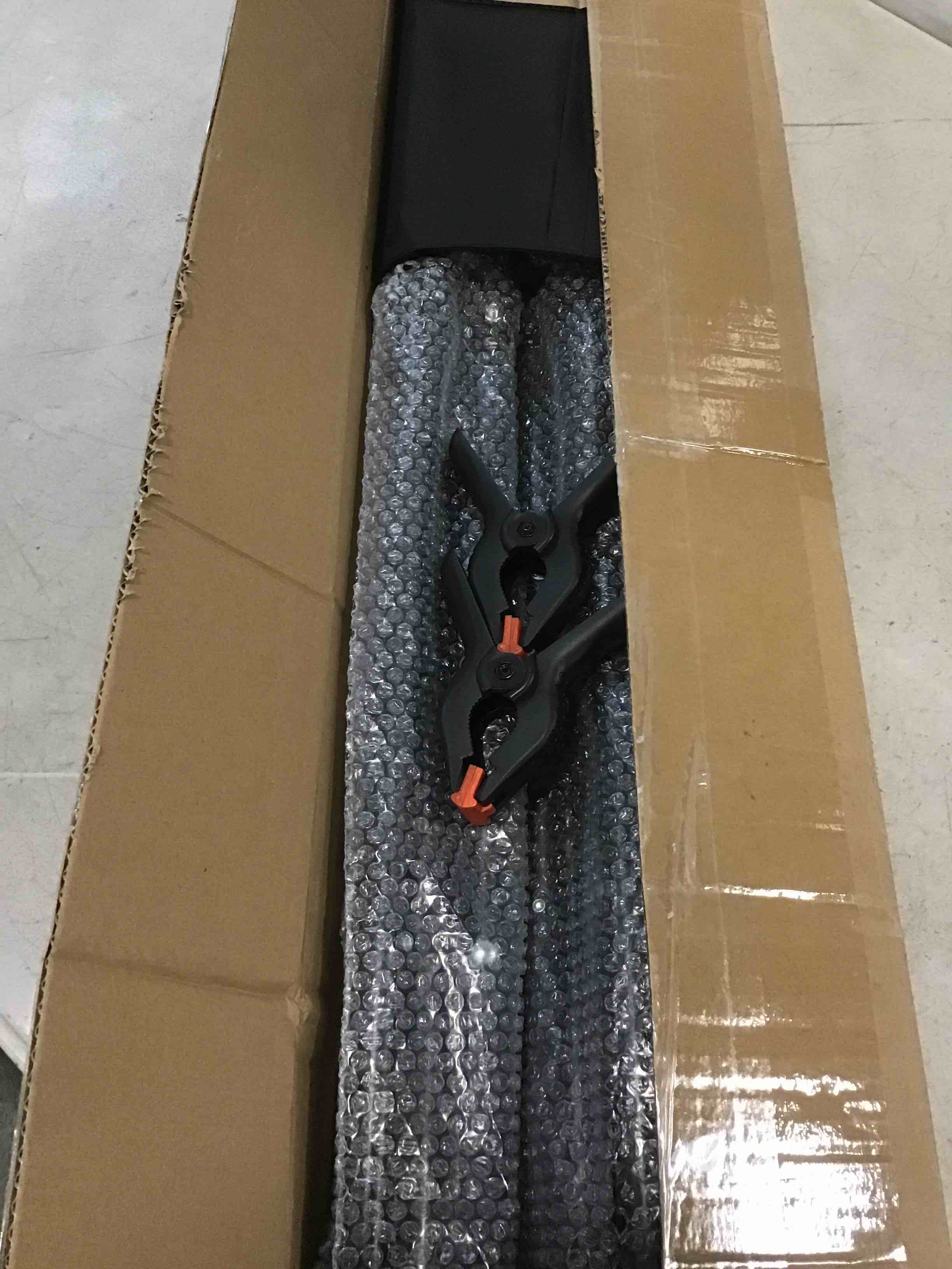 https://s3.amazonaws.com/lotting-images-prod/bidfta/BLU6081077_1708015426622.jpeg