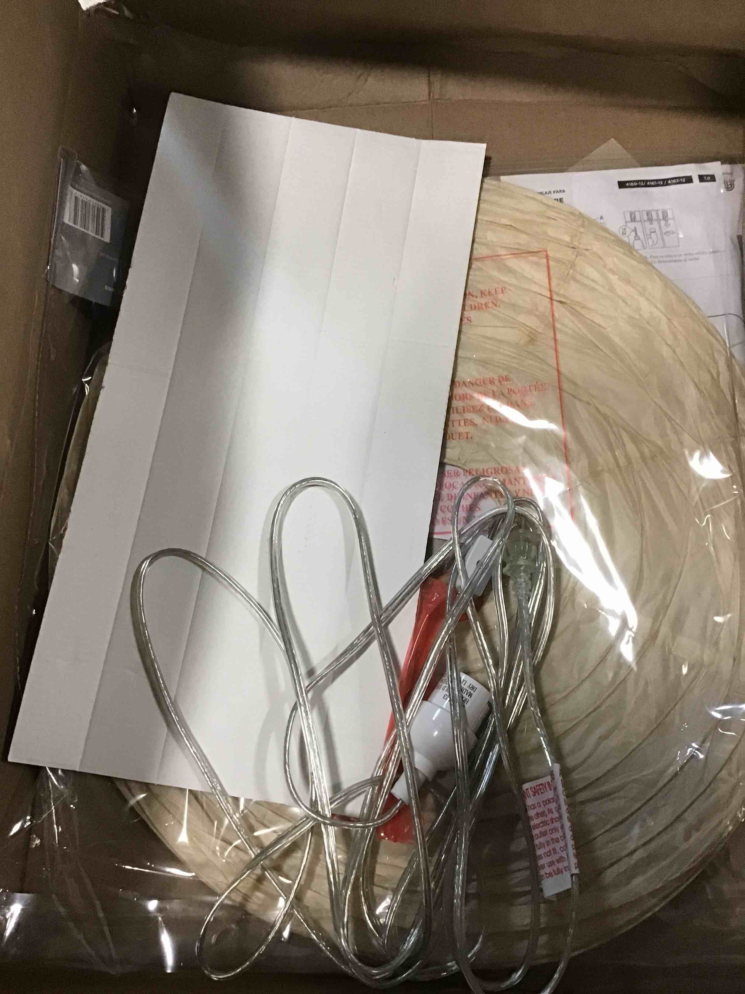 https://s3.amazonaws.com/lotting-images-prod/bidfta/BLU6081078_1708015484847.jpeg