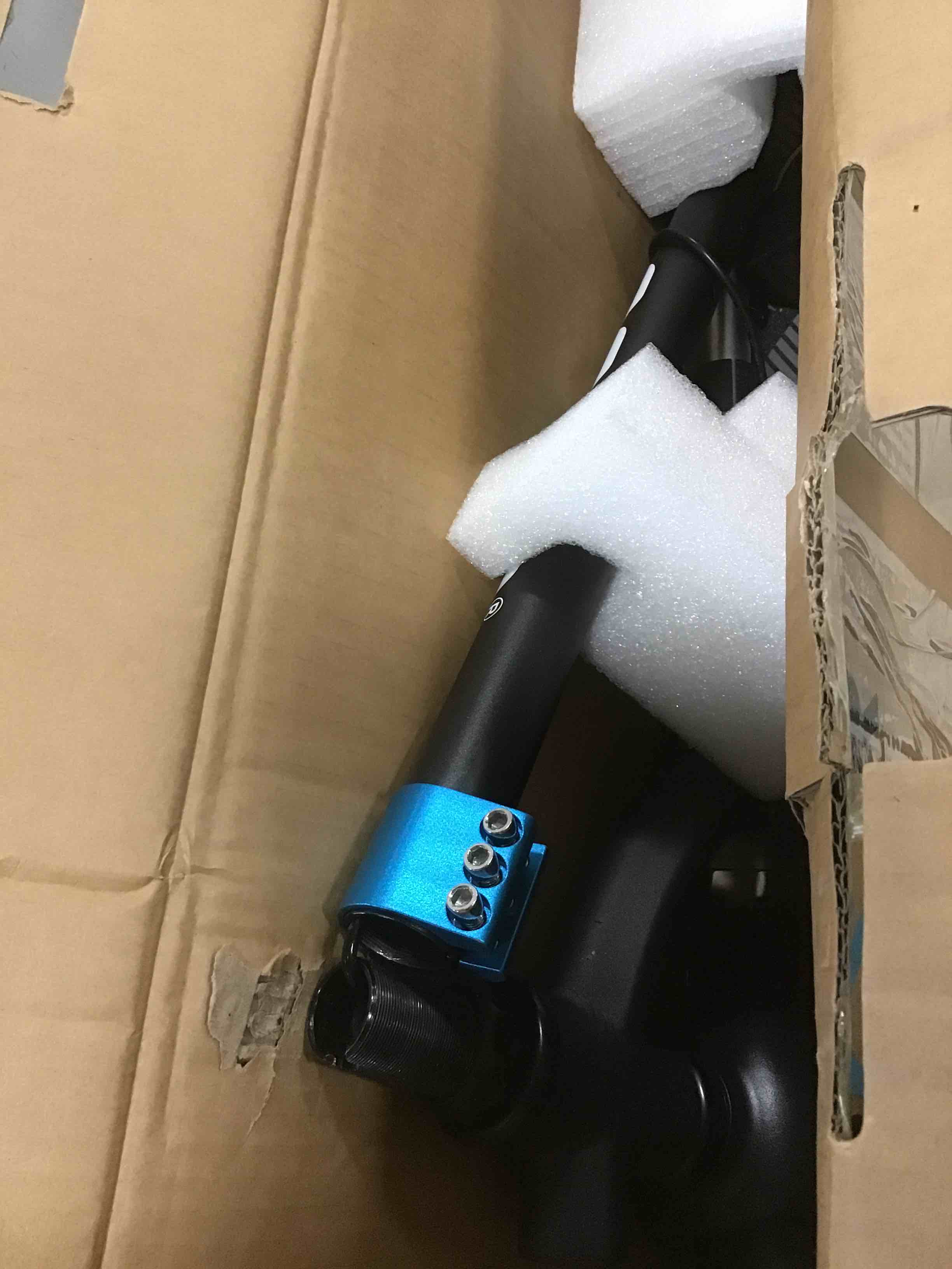 https://s3.amazonaws.com/lotting-images-prod/bidfta/BLU6081134_1708023960283.jpeg