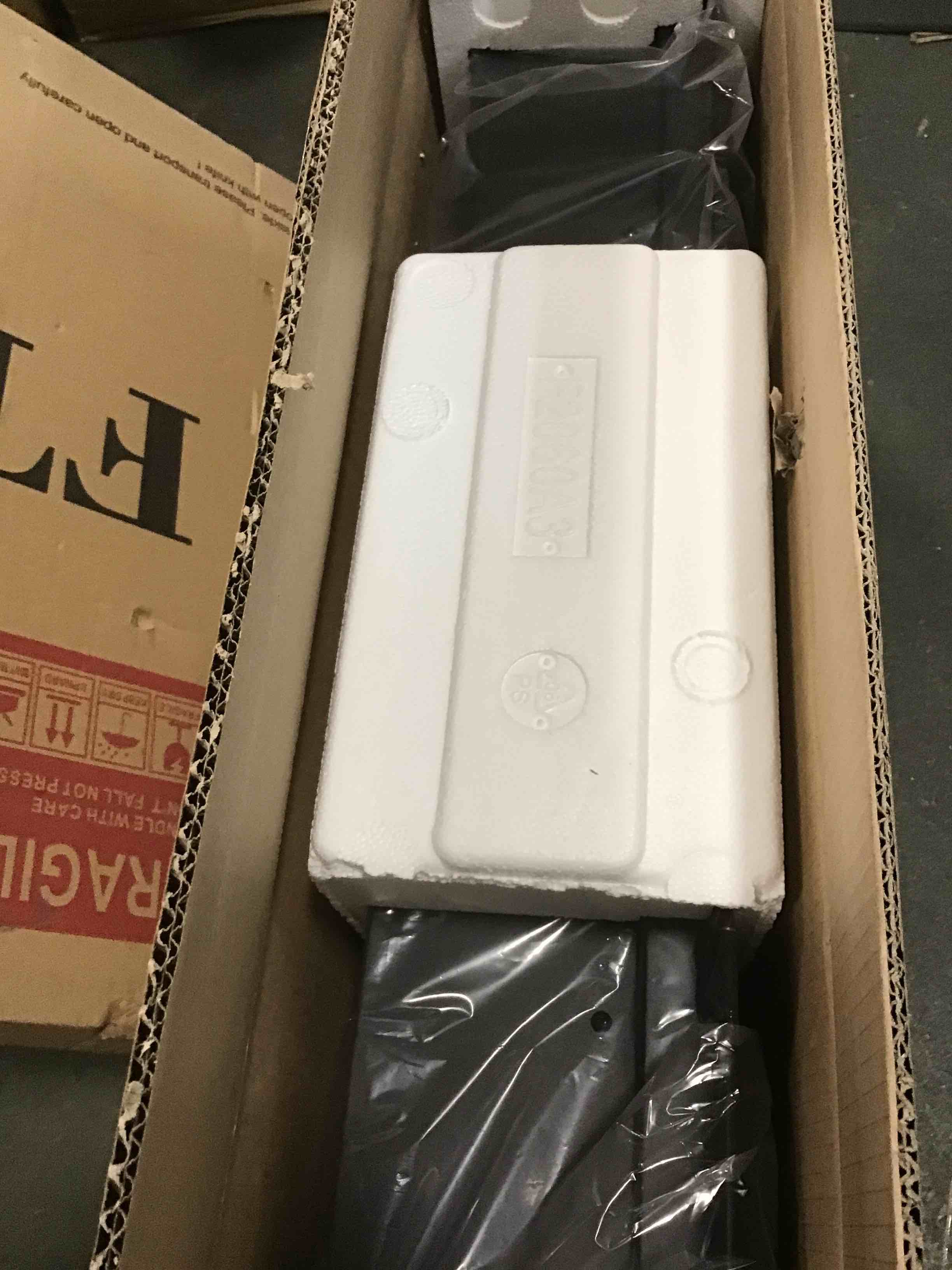 https://s3.amazonaws.com/lotting-images-prod/bidfta/BLU6081135_1708024103847.jpeg