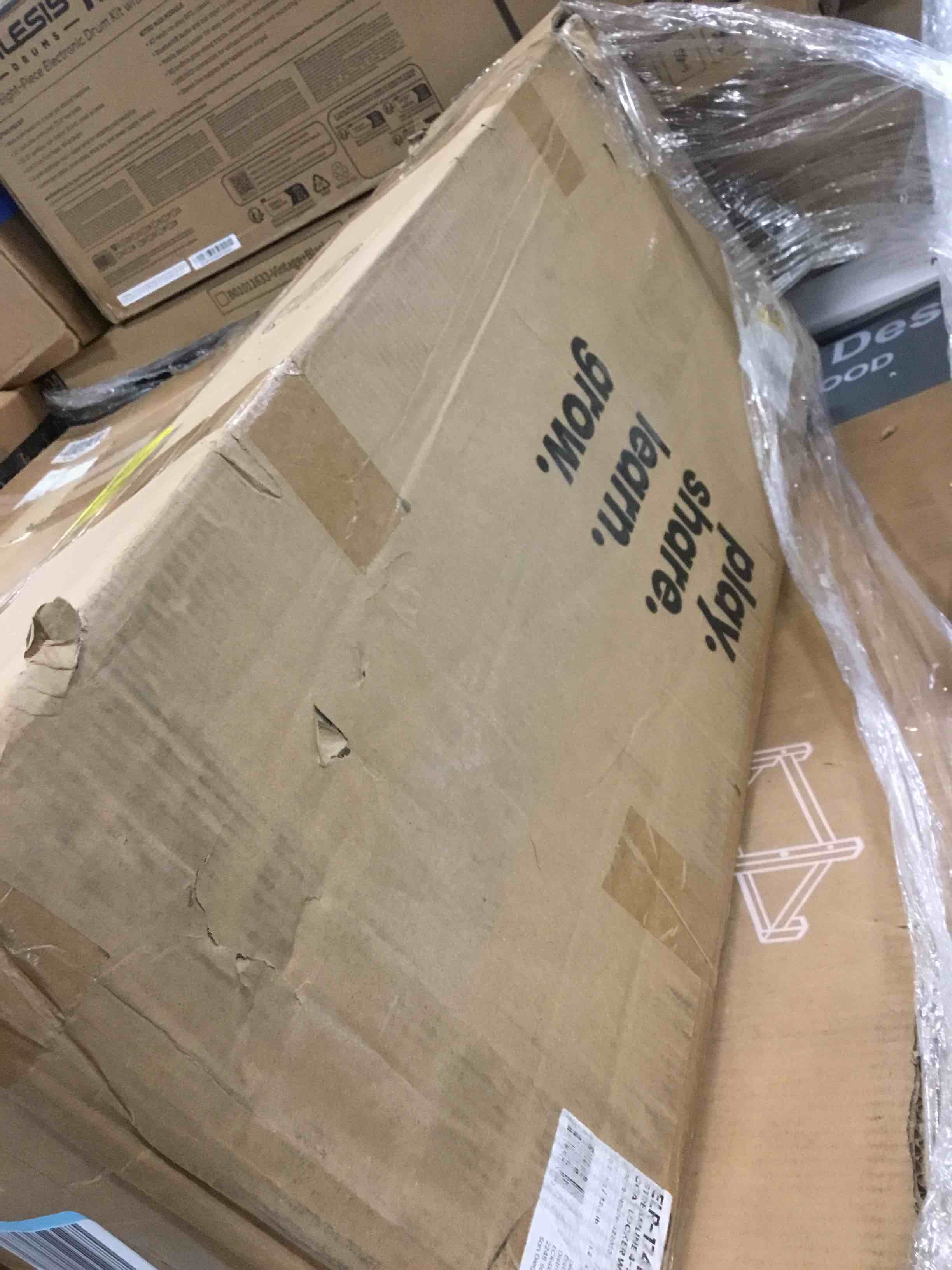 https://s3.amazonaws.com/lotting-images-prod/bidfta/BLU6081359_1708109336931.jpeg