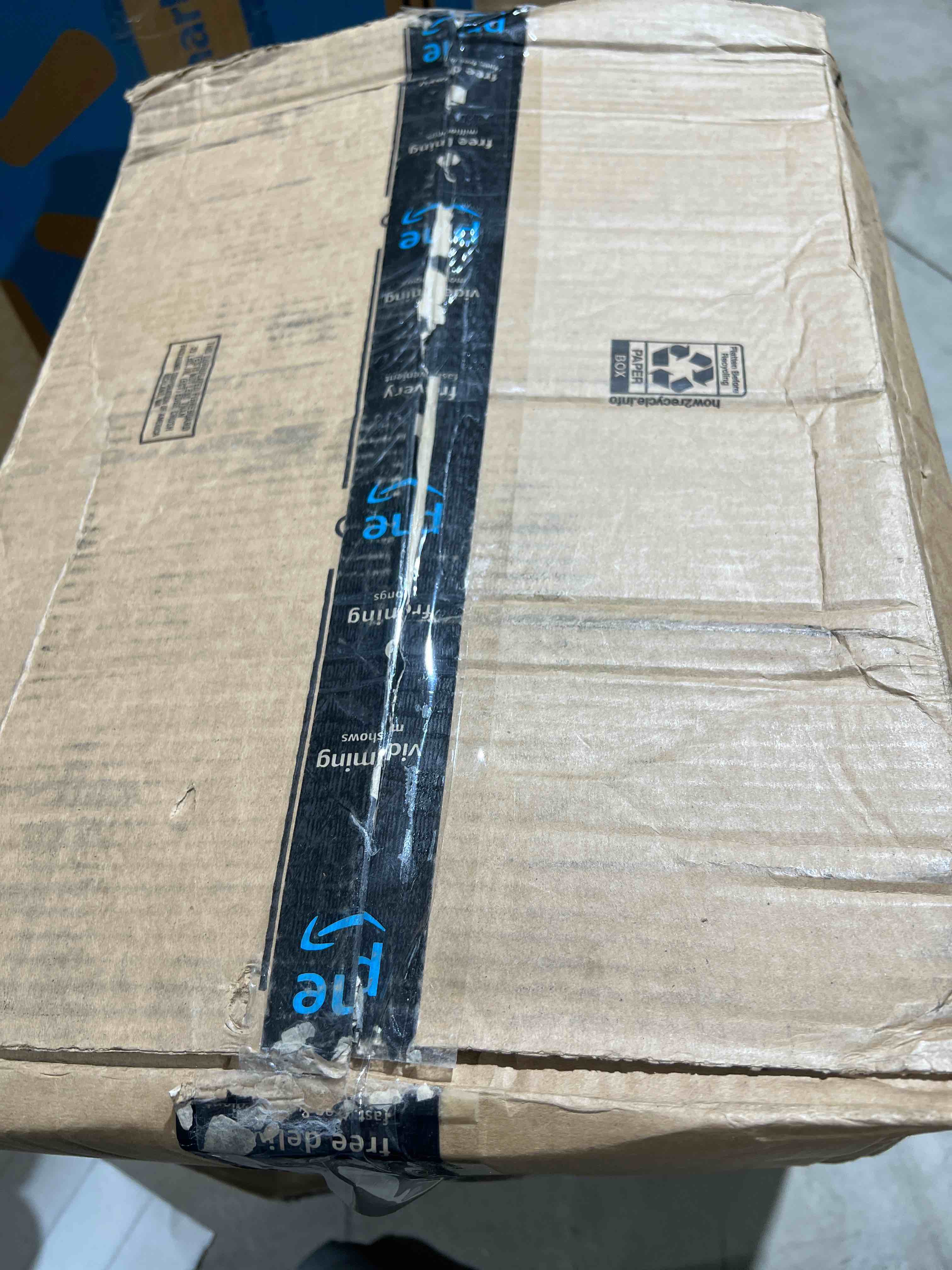 https://s3.amazonaws.com/lotting-images-prod/bidfta/BLU6081594_1707964646062.jpeg
