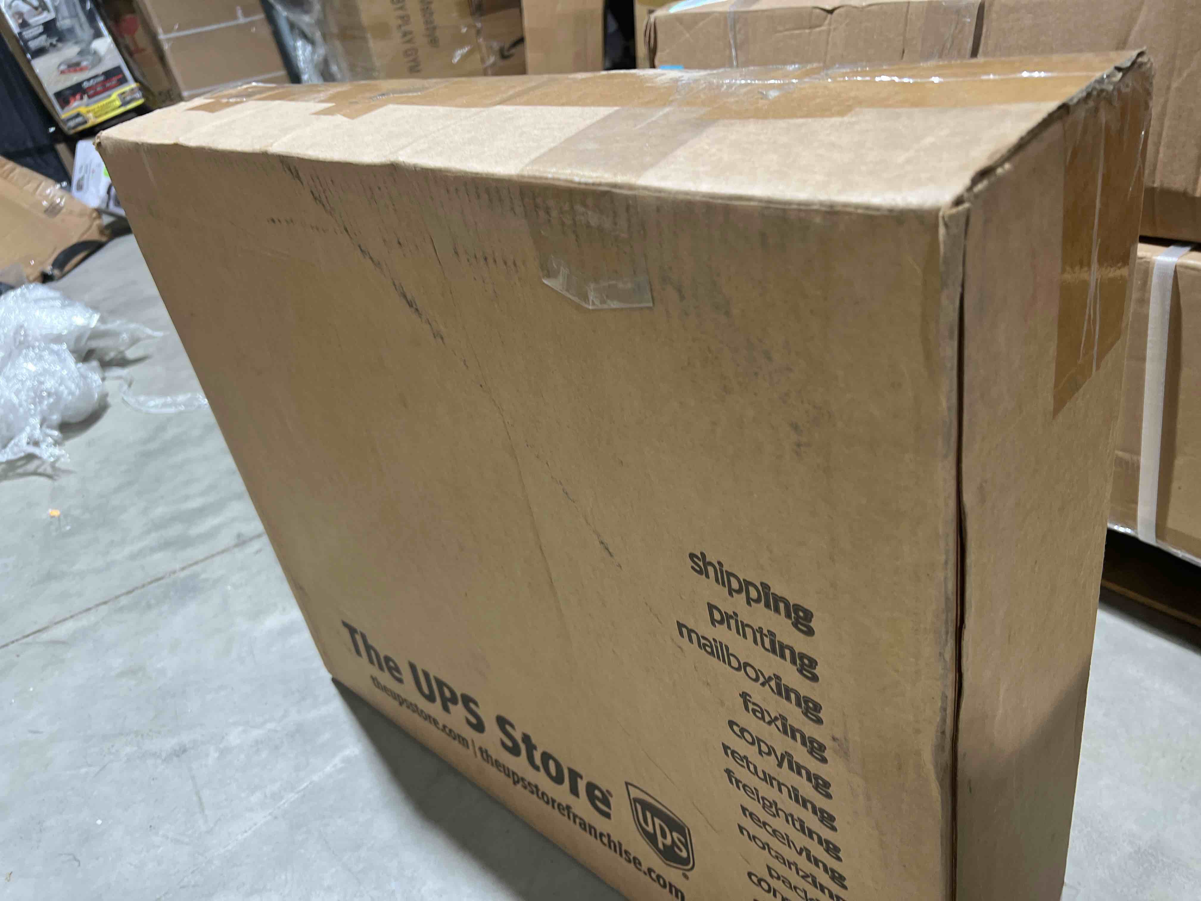 https://s3.amazonaws.com/lotting-images-prod/bidfta/BLU6081678_1708376620034.jpeg