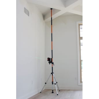 https://s3.amazonaws.com/lotting-images-prod/bidfta/BLU6081948_1711480631431.jpeg