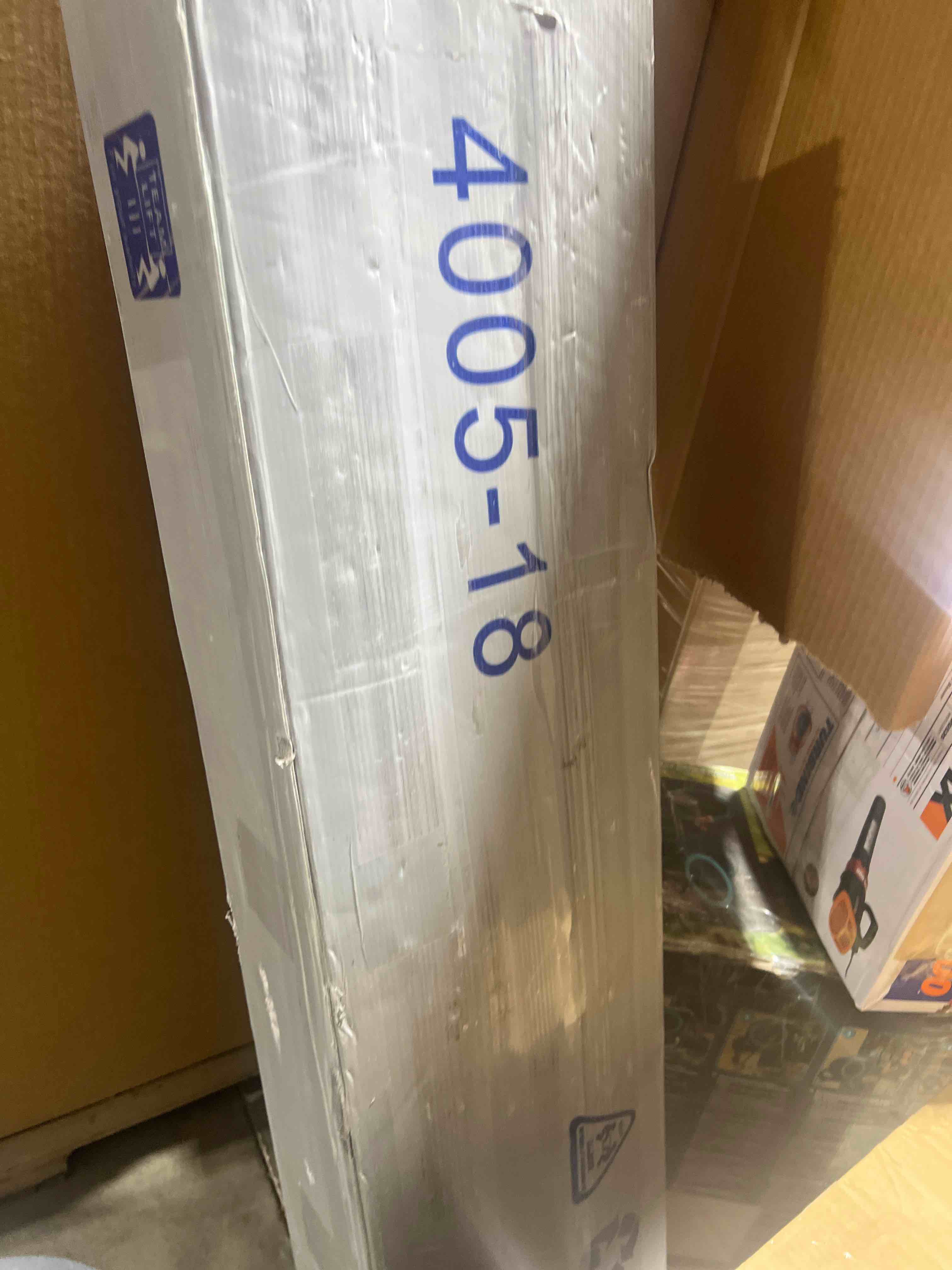 https://s3.amazonaws.com/lotting-images-prod/bidfta/BLU6082018_1711561578351.jpeg