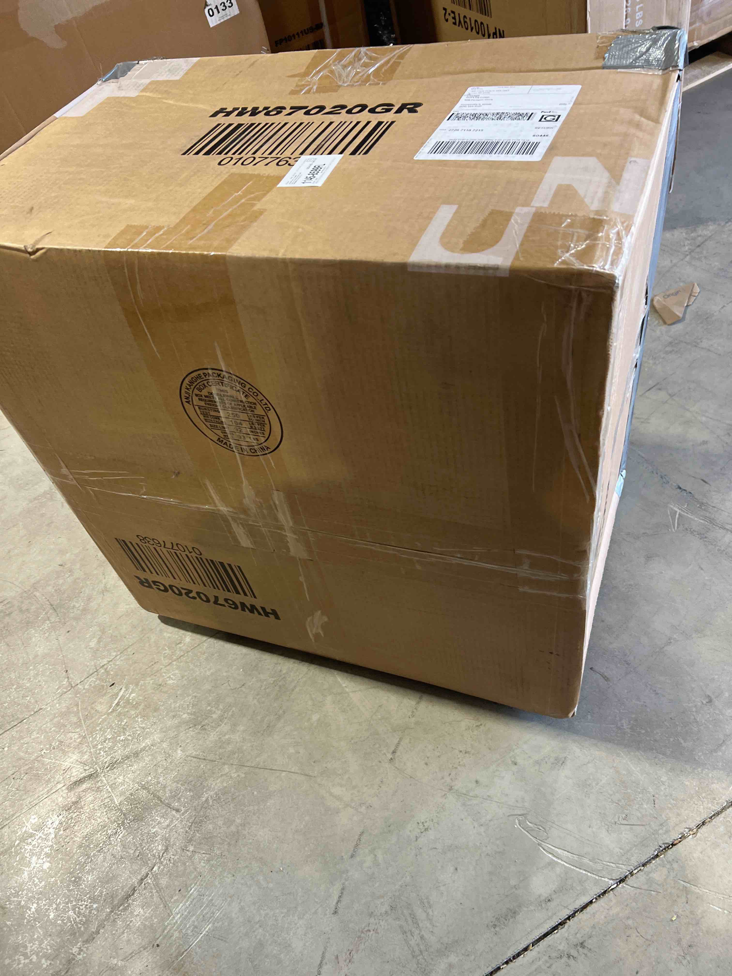 https://s3.amazonaws.com/lotting-images-prod/bidfta/BLU6082194_1712519247688.jpeg