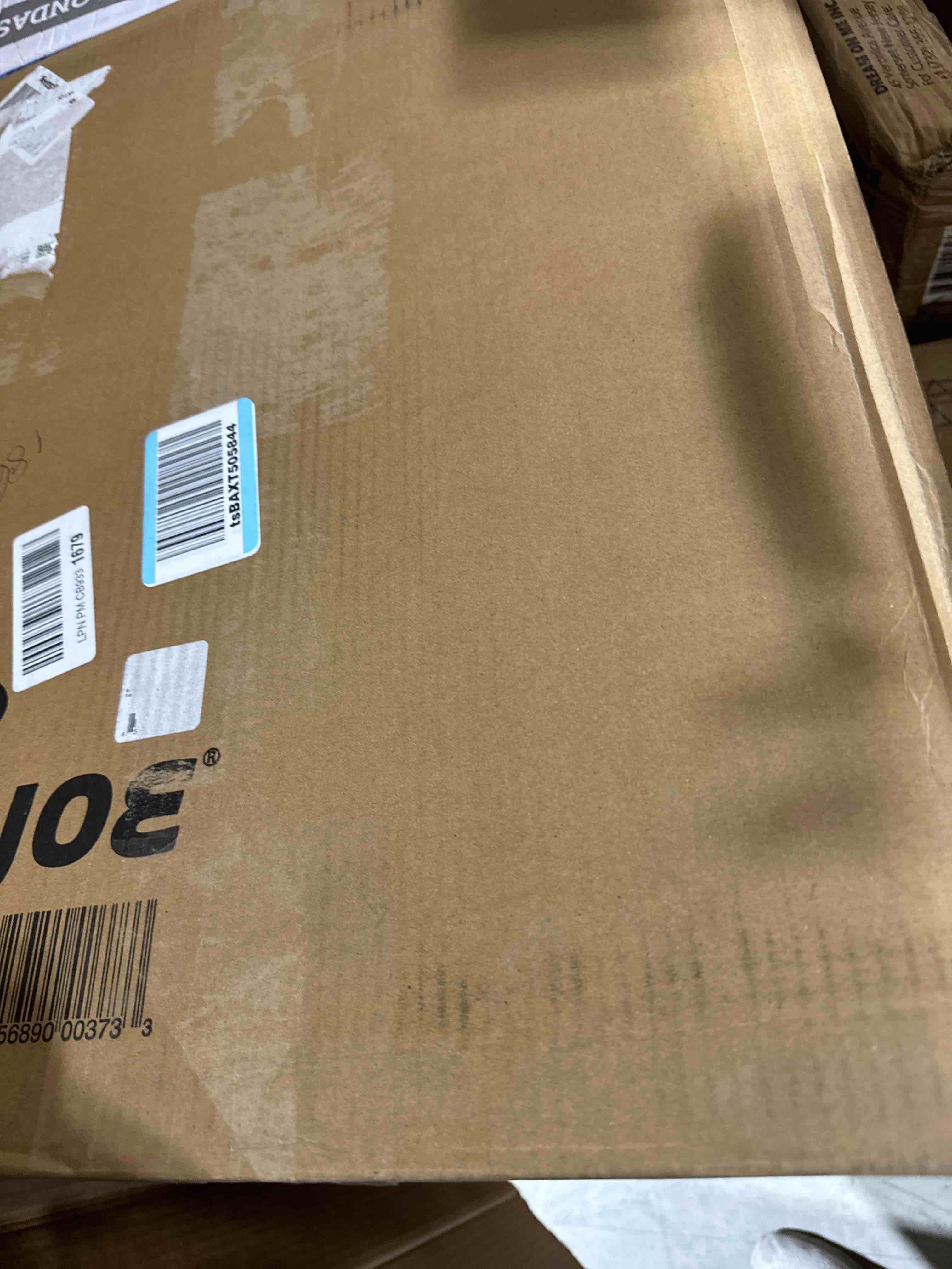 https://s3.amazonaws.com/lotting-images-prod/bidfta/BLU6082450_1713314673091.jpeg