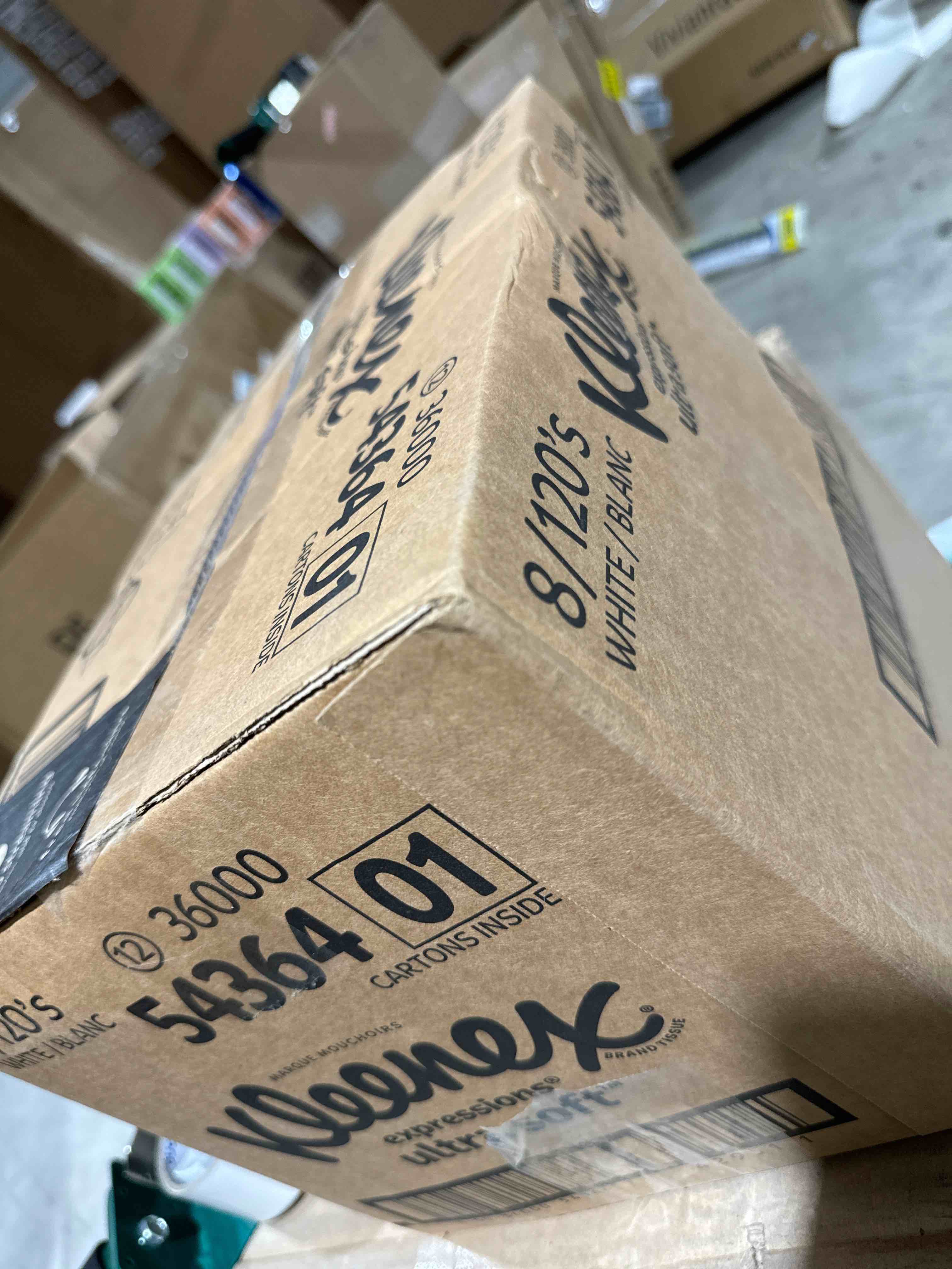 https://s3.amazonaws.com/lotting-images-prod/bidfta/BLU6082455_1713316340844.jpeg