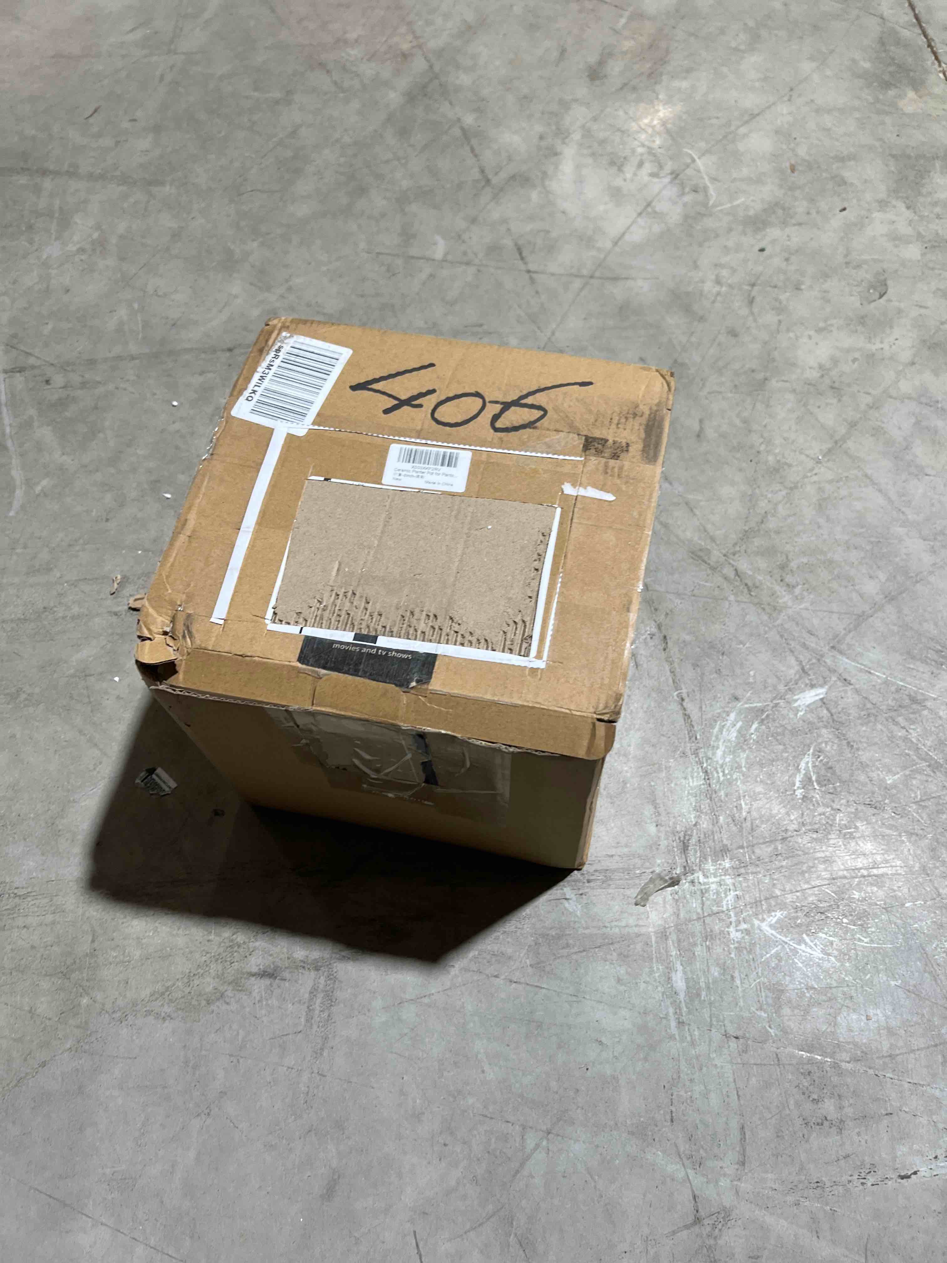 https://s3.amazonaws.com/lotting-images-prod/bidfta/BLU6082489_1713383541244.jpeg