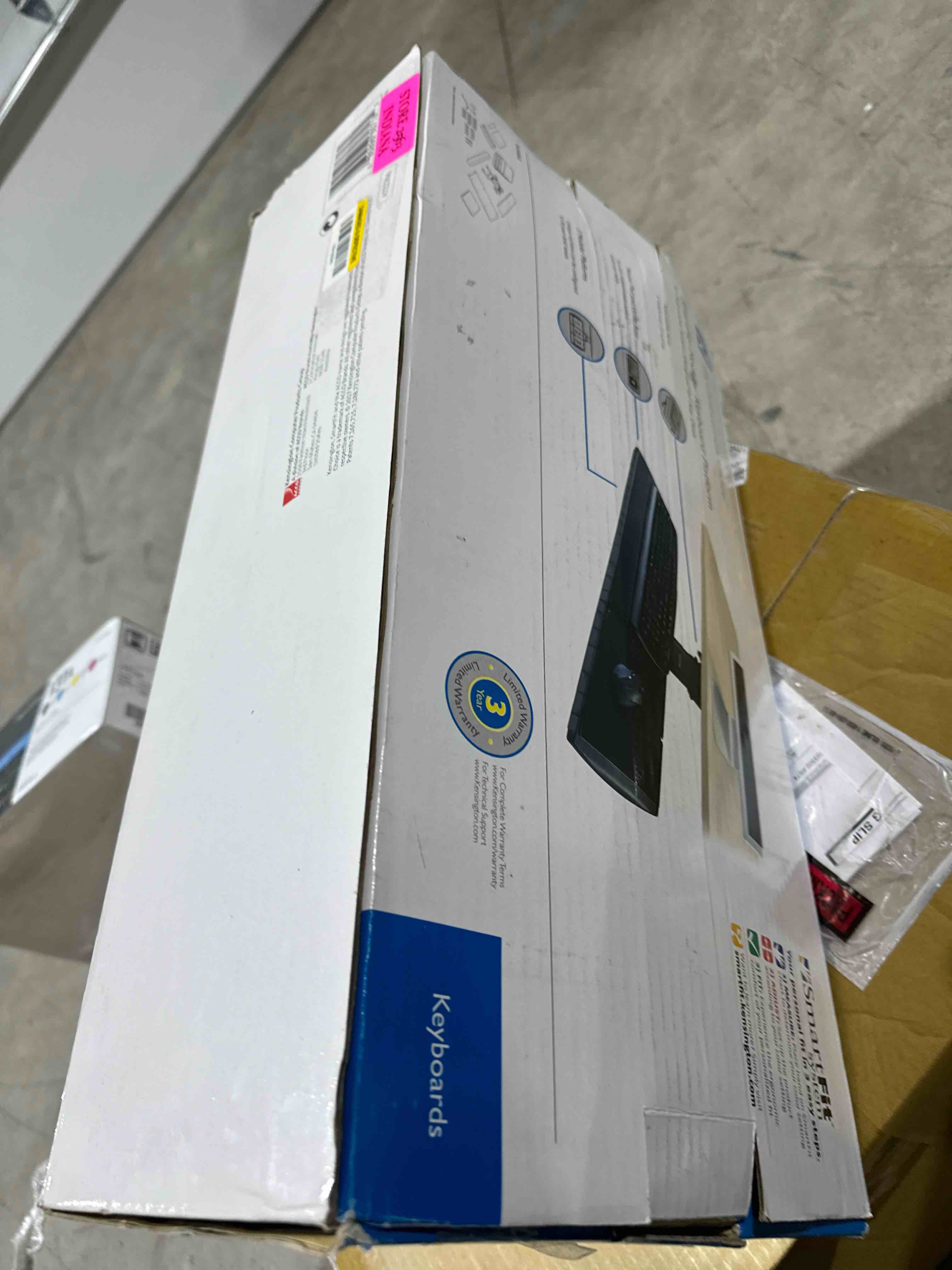 https://s3.amazonaws.com/lotting-images-prod/bidfta/BLU6082512_1713559167610.jpeg