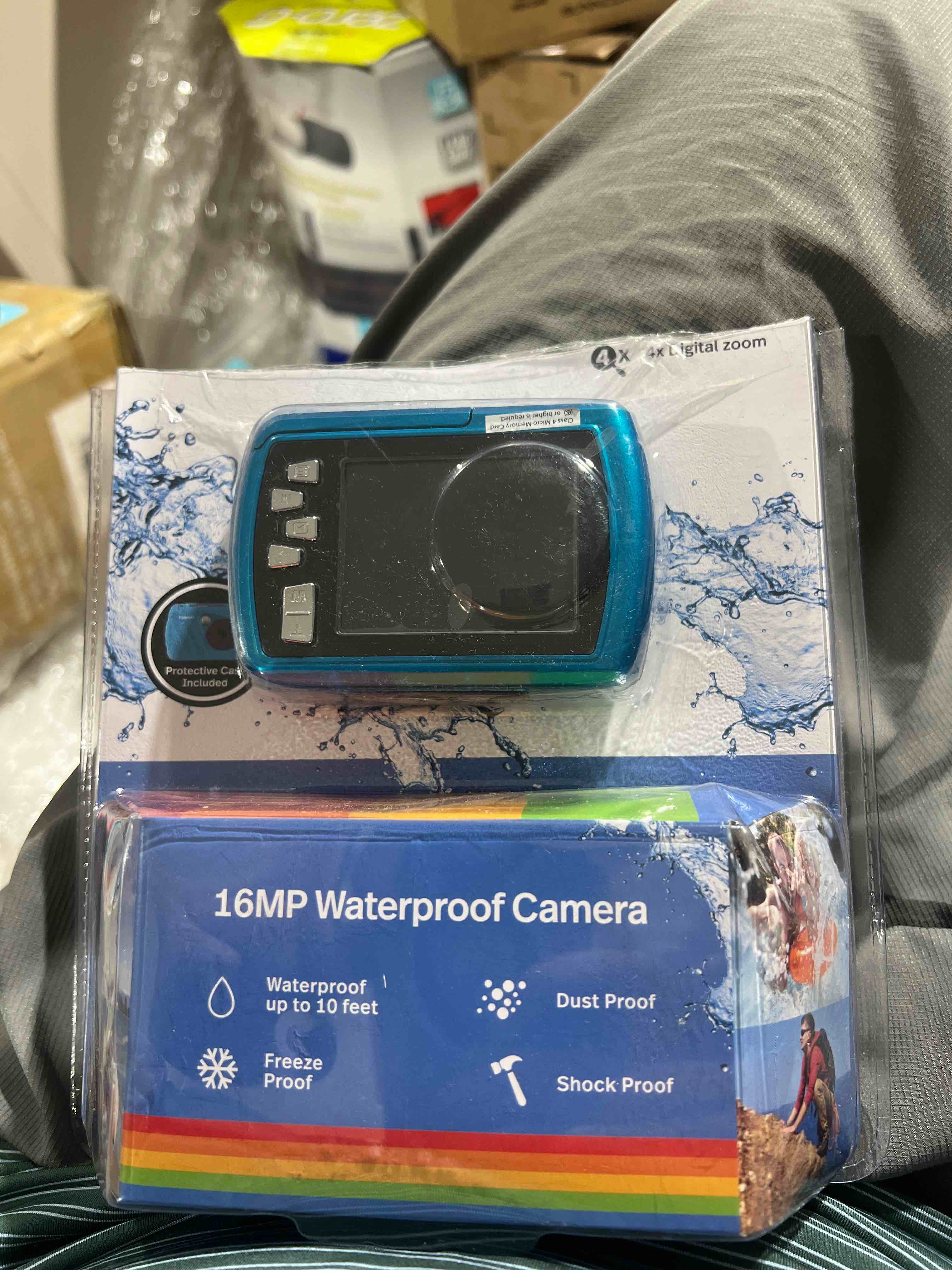 https://s3.amazonaws.com/lotting-images-prod/bidfta/BLU6082739_1715473772715.jpeg