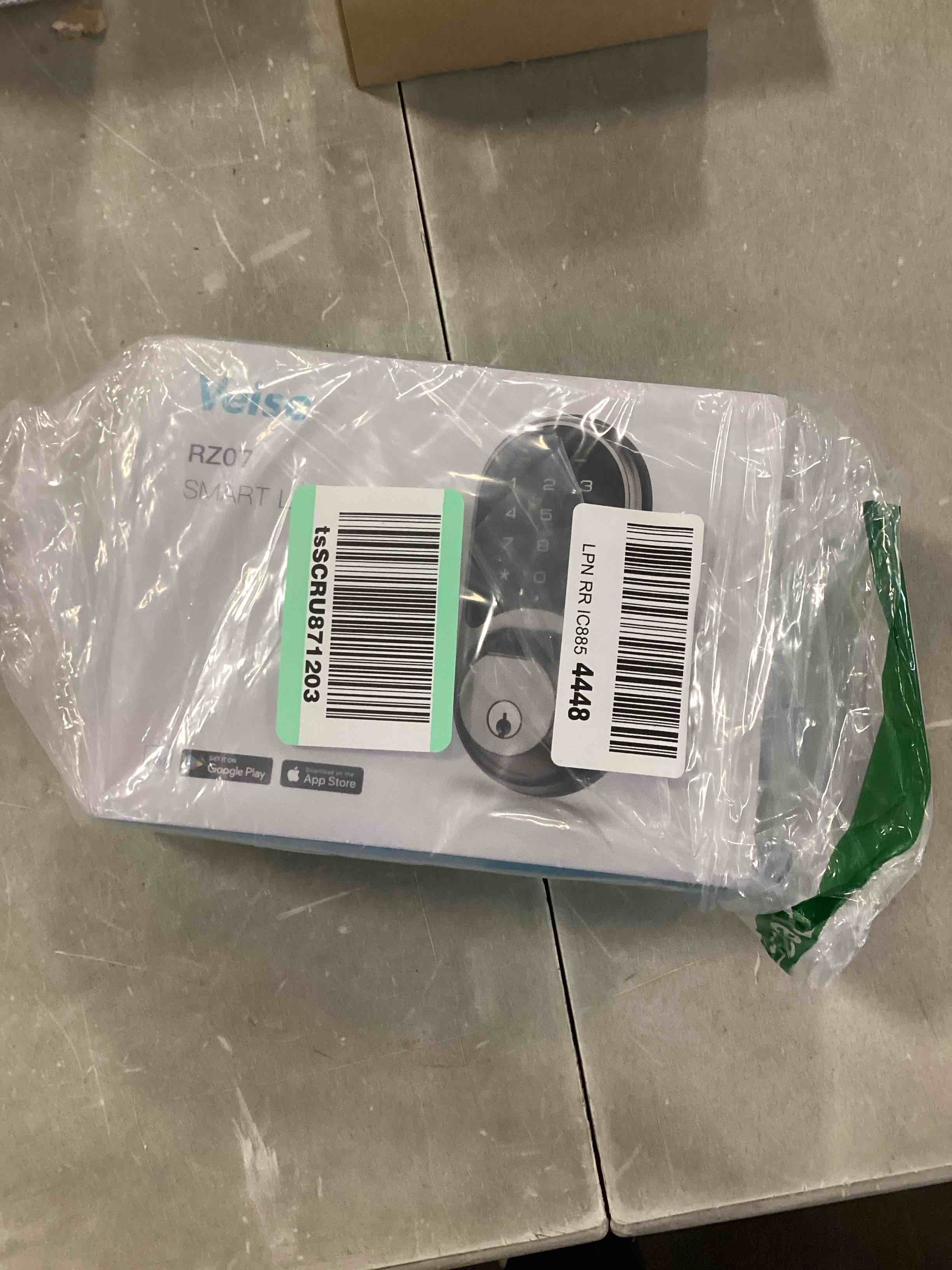 https://s3.amazonaws.com/lotting-images-prod/bidfta/BLU6084433_1709911839156.jpeg