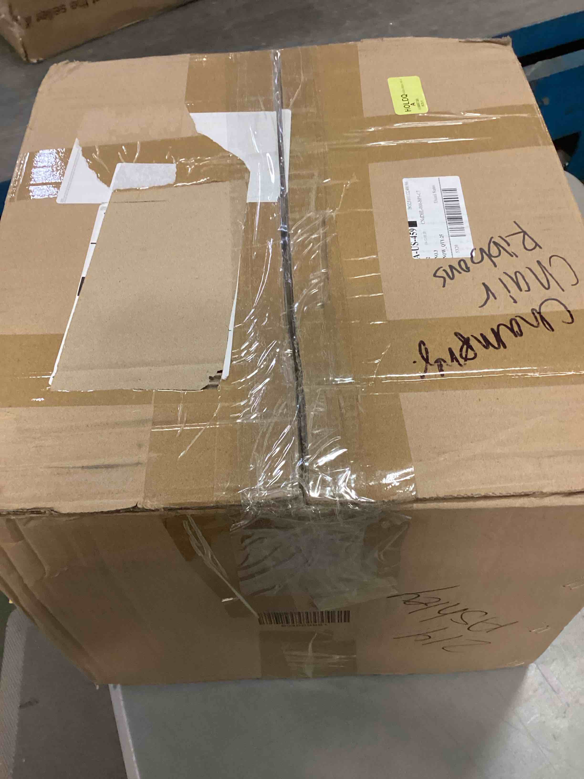 https://s3.amazonaws.com/lotting-images-prod/bidfta/BLU6084544_1707513381791.jpeg
