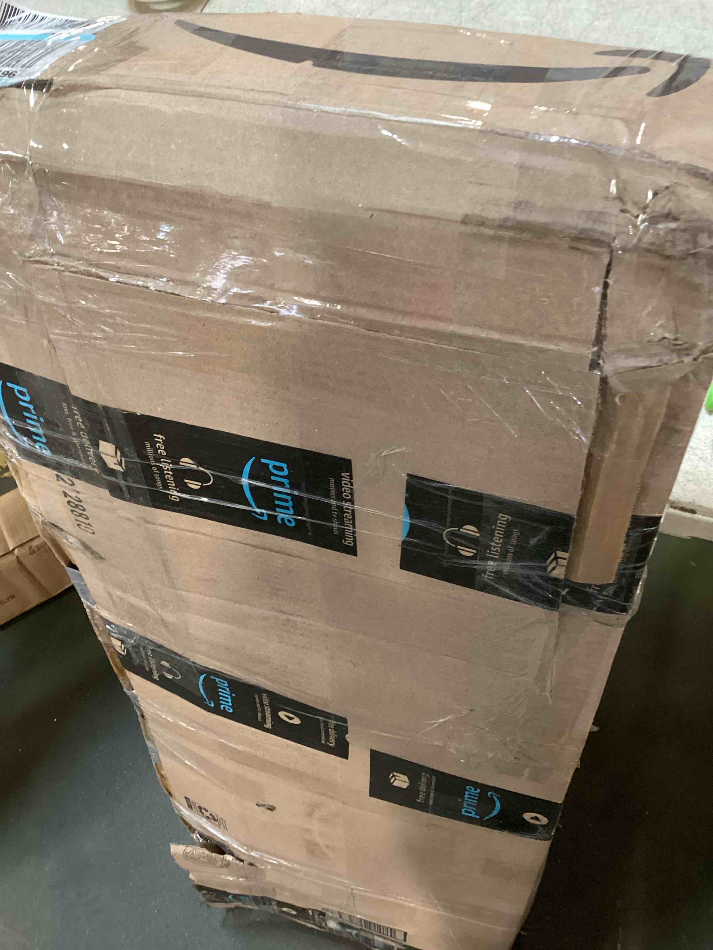 https://s3.amazonaws.com/lotting-images-prod/bidfta/BLU6084666_1707755186545.jpeg