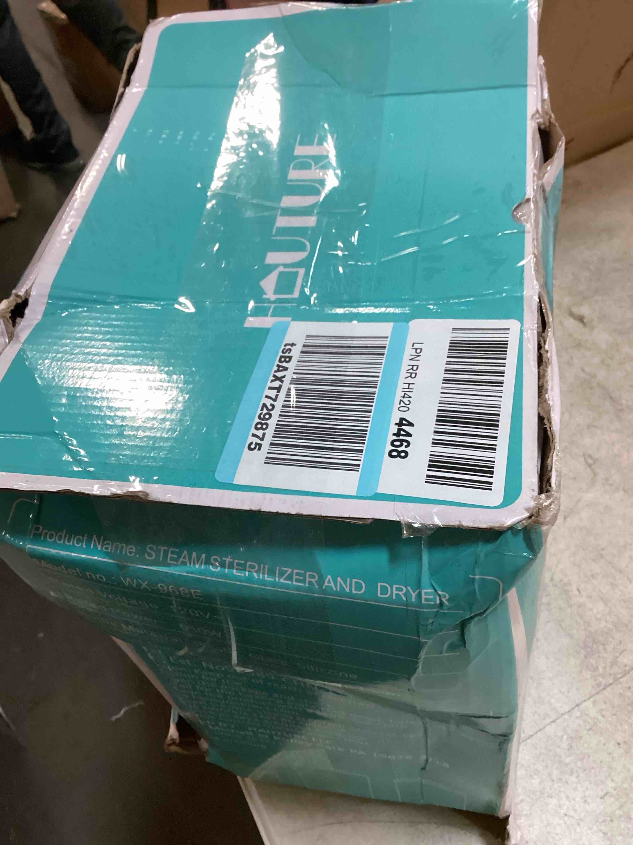 https://s3.amazonaws.com/lotting-images-prod/bidfta/BLU6084673_1707755812103.jpeg