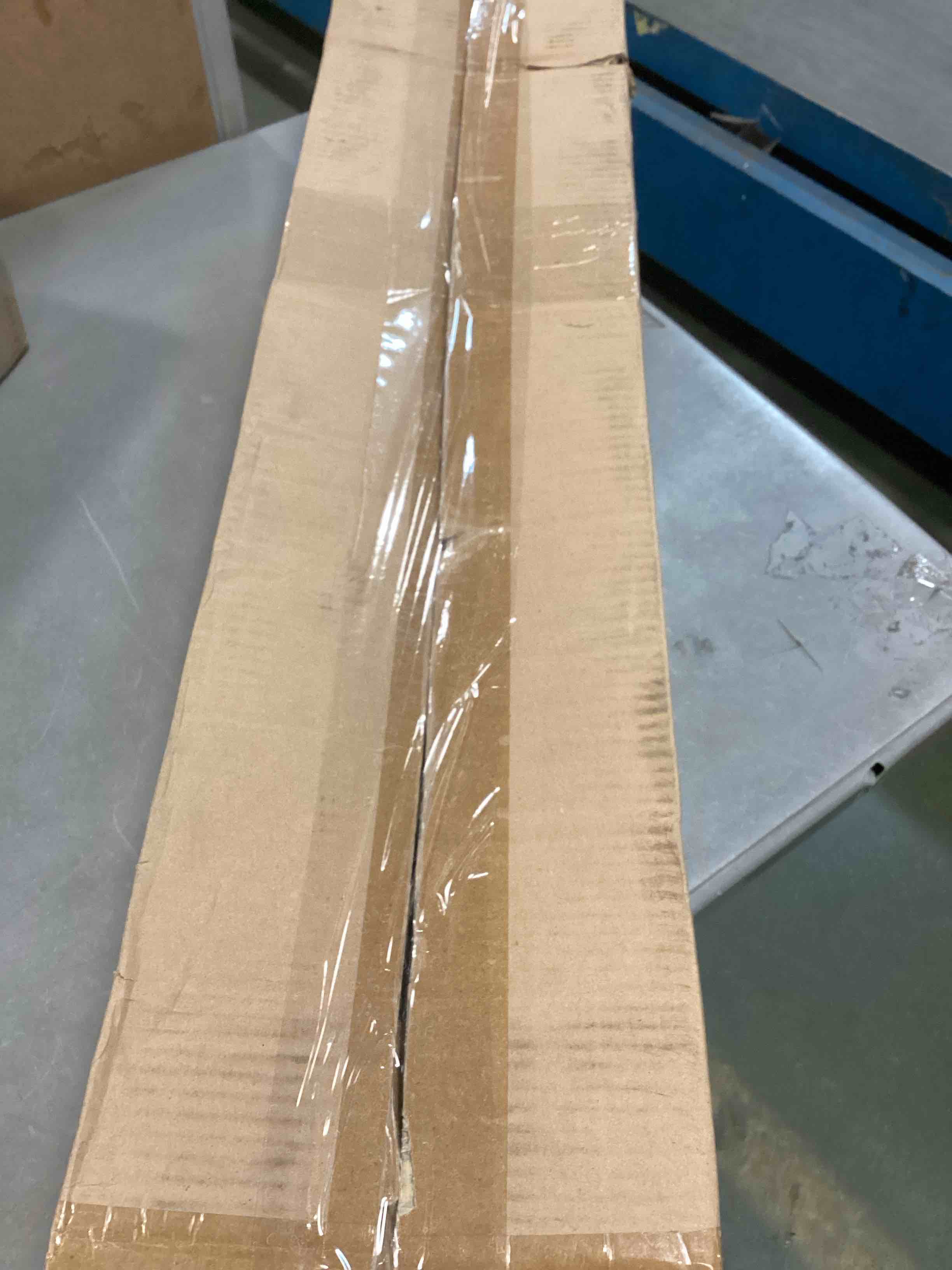 https://s3.amazonaws.com/lotting-images-prod/bidfta/BLU6085062_1707916231886.jpeg