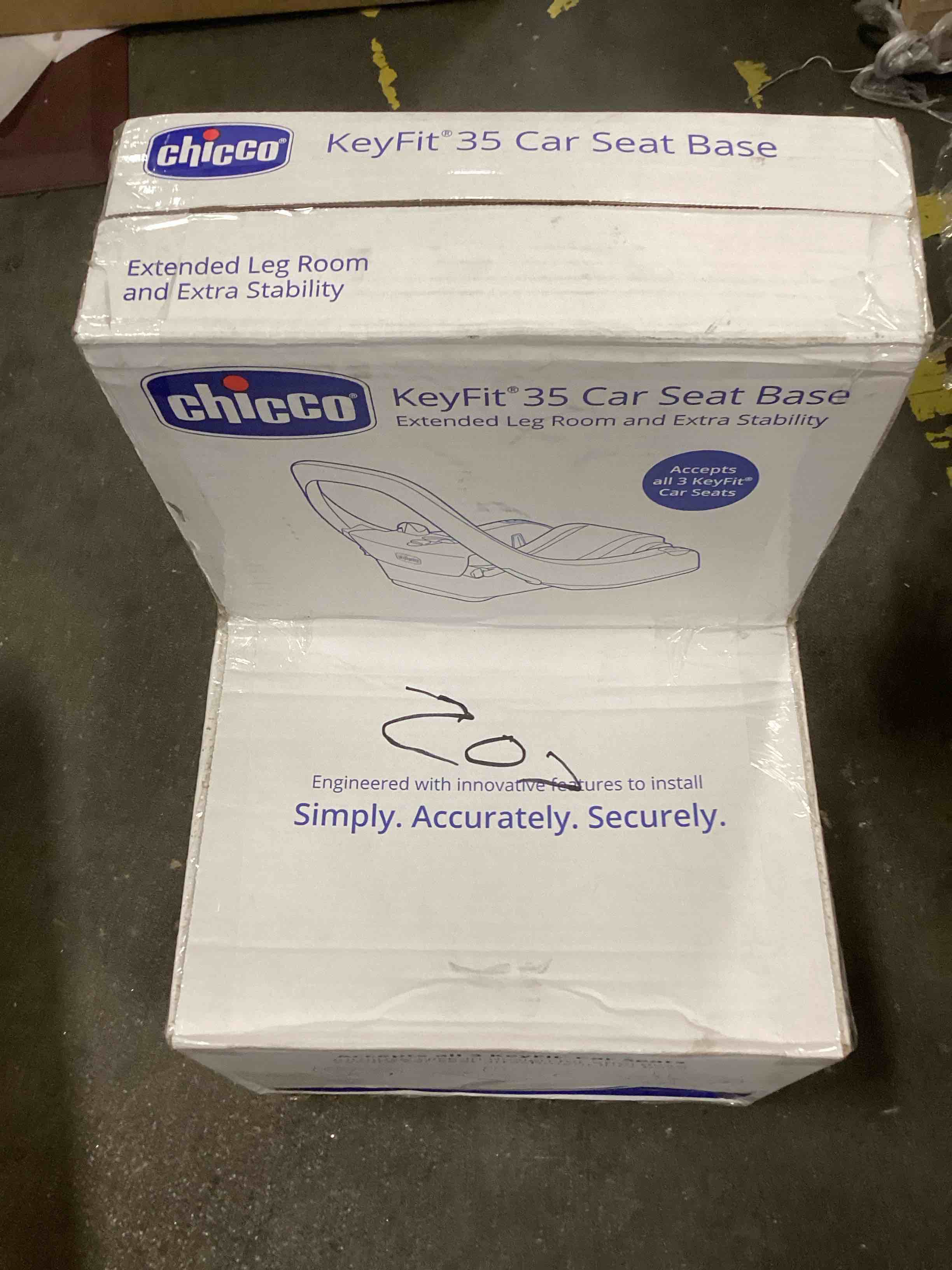 https://s3.amazonaws.com/lotting-images-prod/bidfta/BLU6085227_1707939839531.jpeg