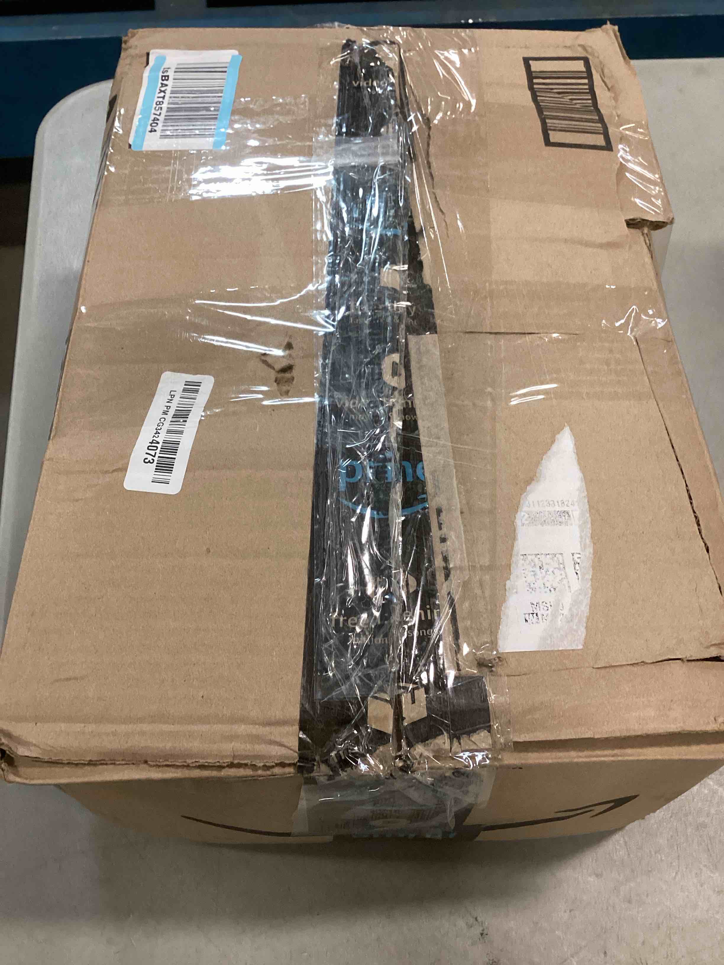 https://s3.amazonaws.com/lotting-images-prod/bidfta/BLU6085422_1708022430999.jpeg