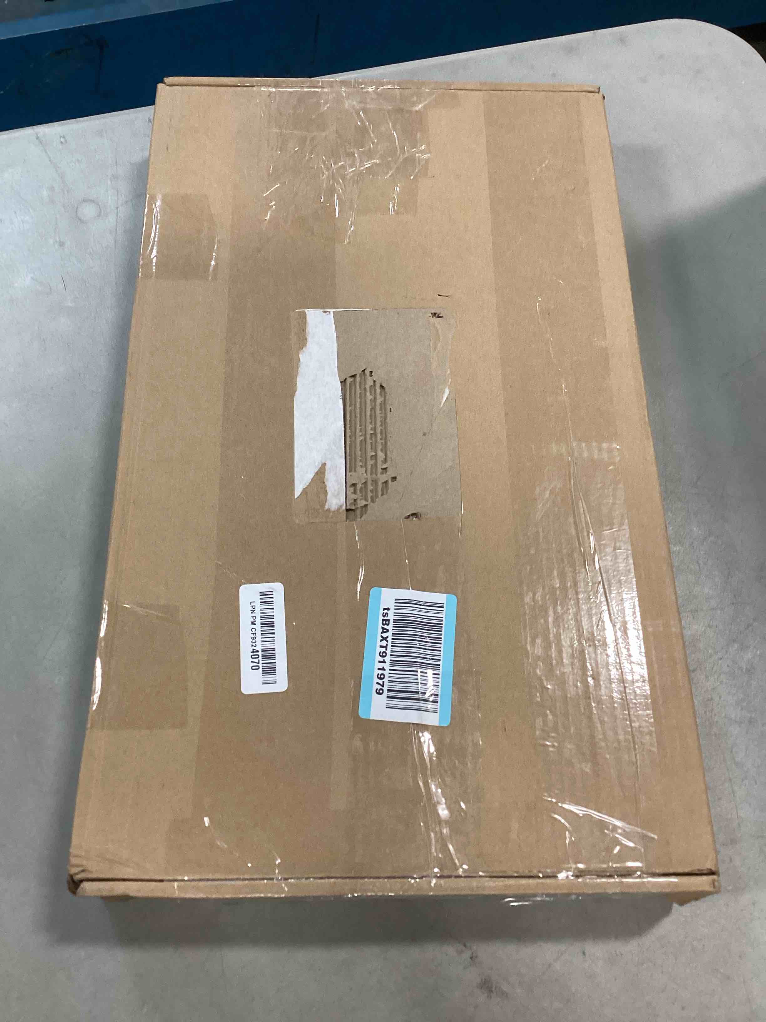 https://s3.amazonaws.com/lotting-images-prod/bidfta/BLU6085426_1708023115364.jpeg