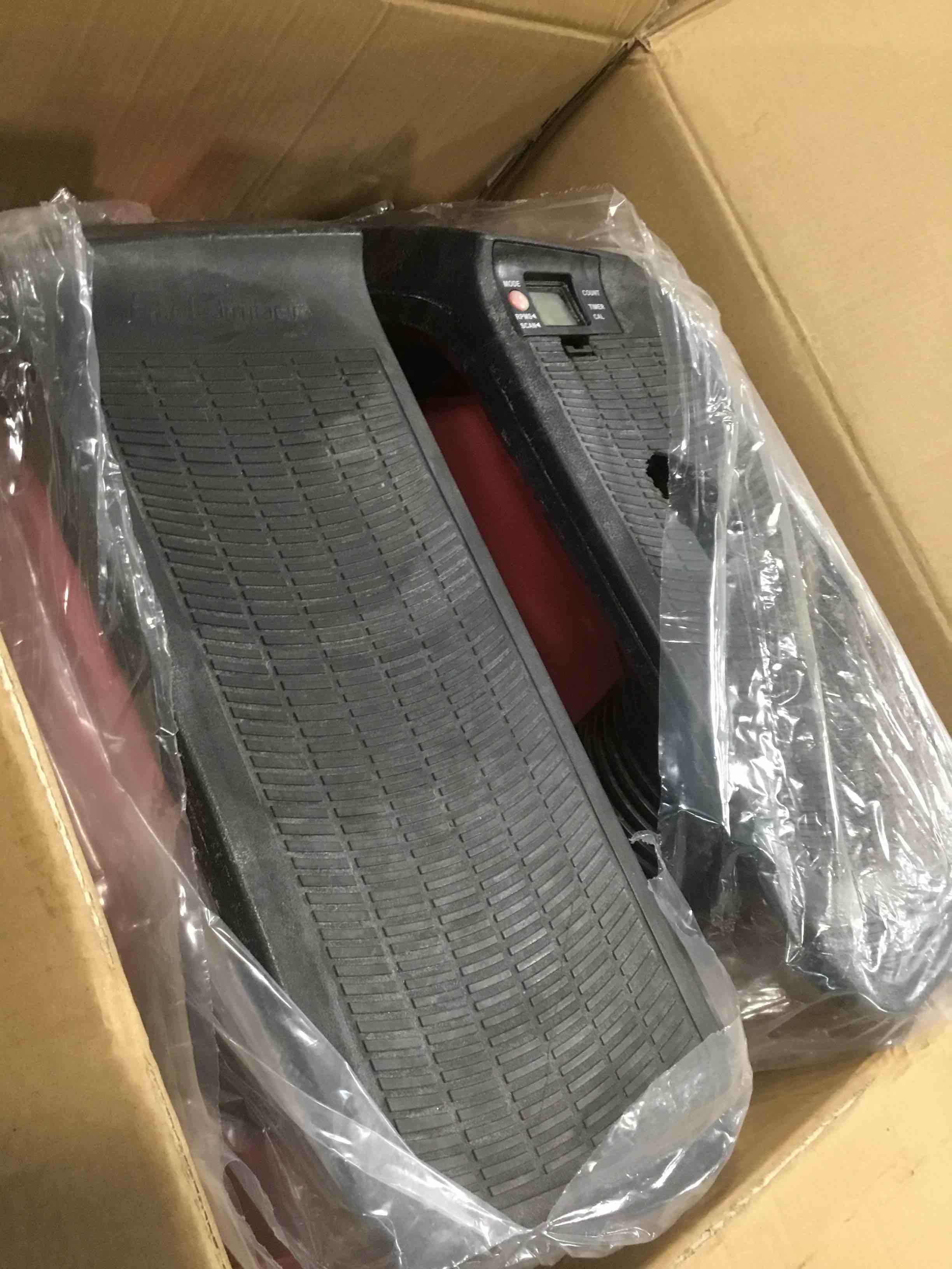 https://s3.amazonaws.com/lotting-images-prod/bidfta/BLU6085495_1708262784250.jpeg