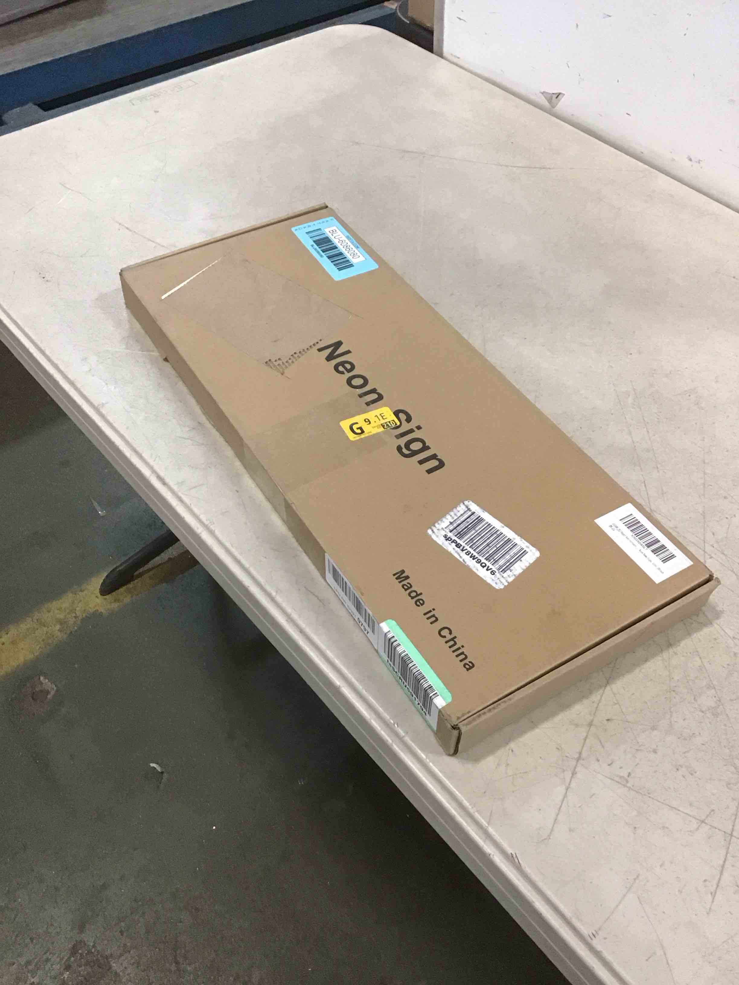 https://s3.amazonaws.com/lotting-images-prod/bidfta/BLU6086080_1707144723200.jpeg