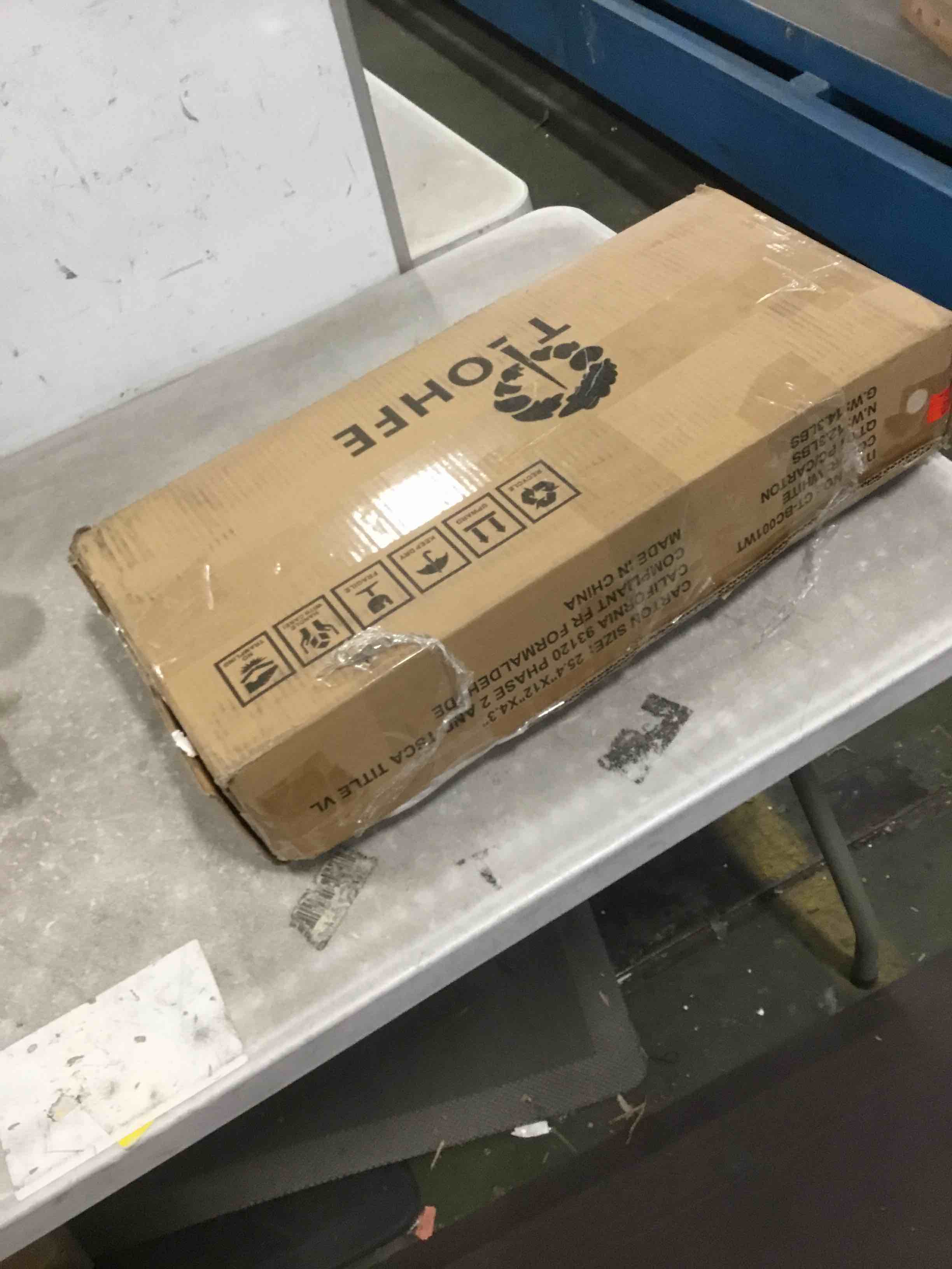 https://s3.amazonaws.com/lotting-images-prod/bidfta/BLU6086374_1707240112474.jpeg