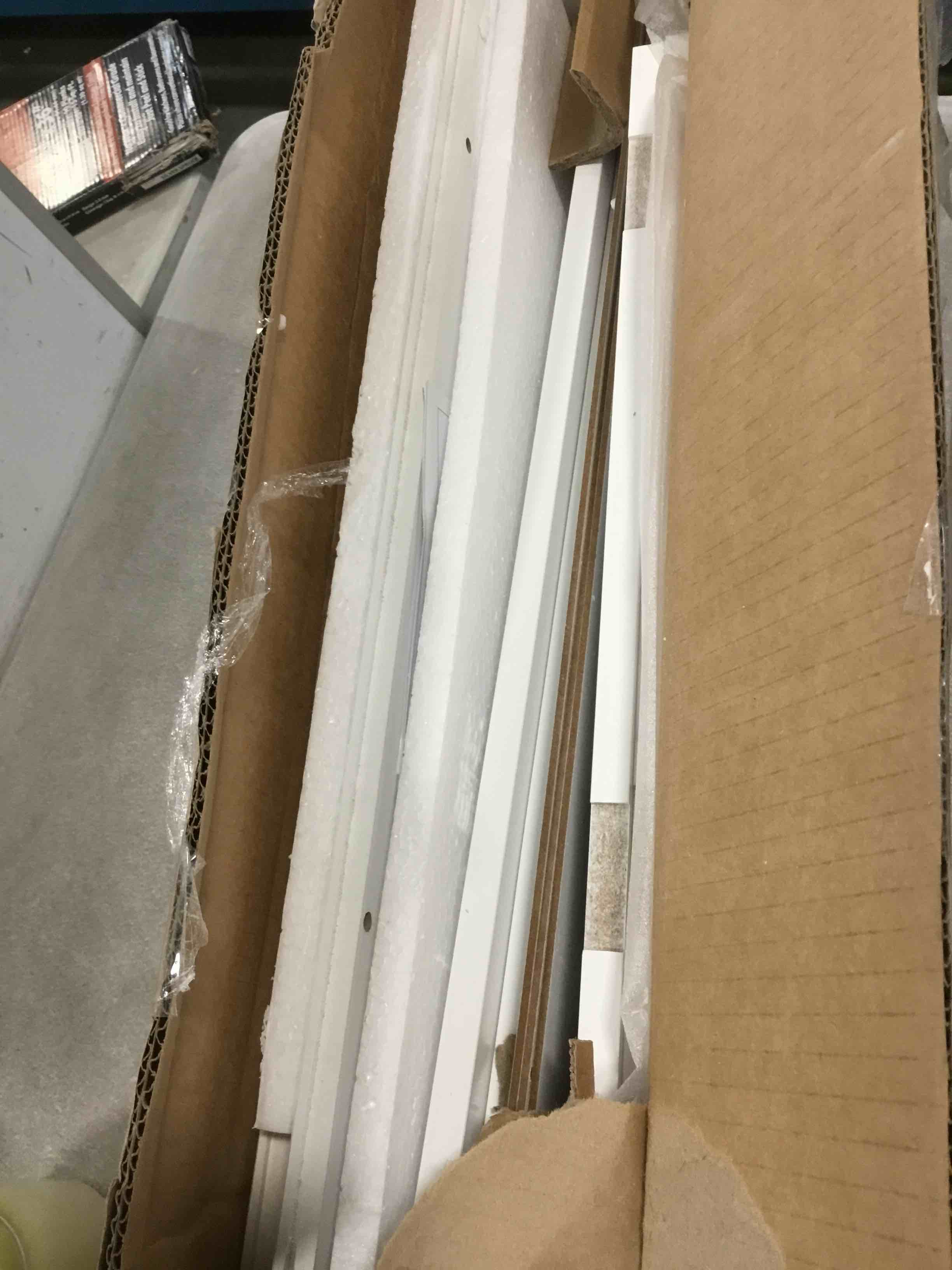 https://s3.amazonaws.com/lotting-images-prod/bidfta/BLU6086374_1707240159063.jpeg