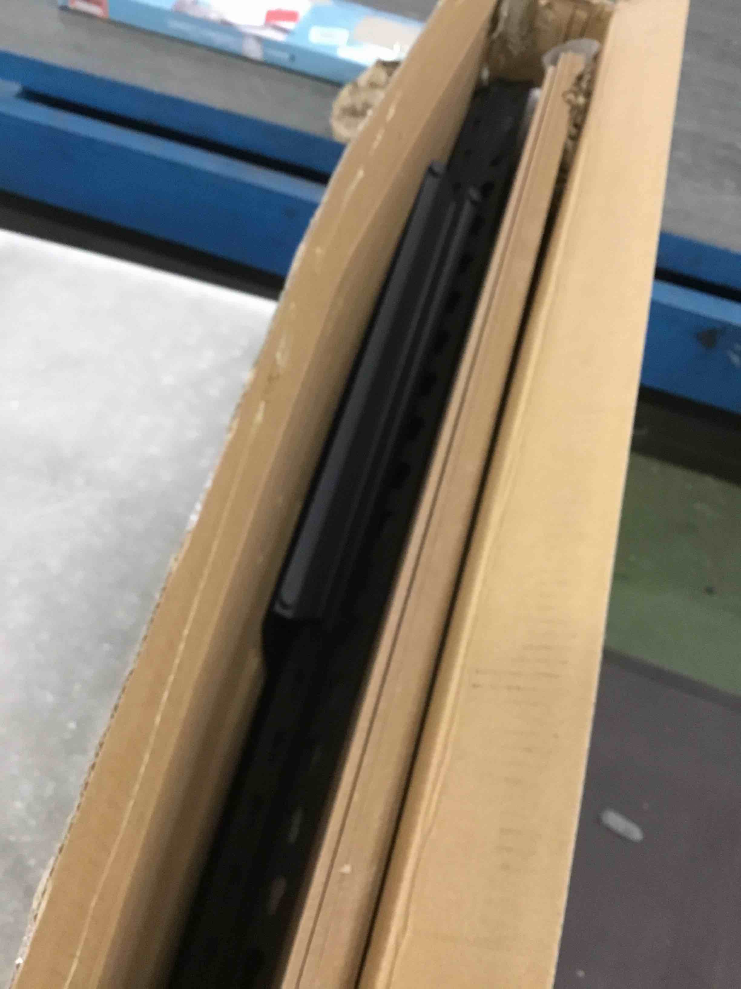 https://s3.amazonaws.com/lotting-images-prod/bidfta/BLU6086403_1707246317110.jpeg