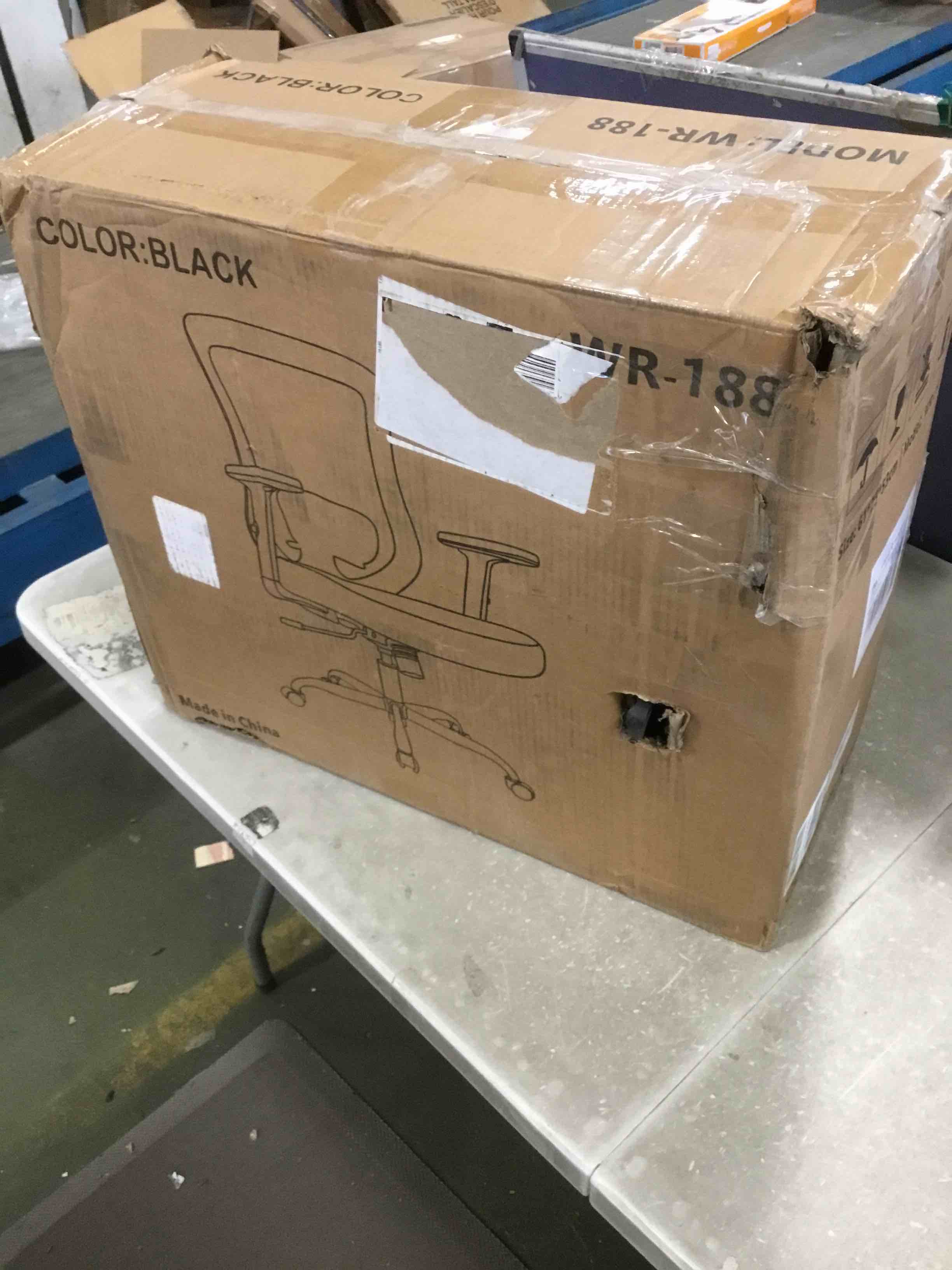 https://s3.amazonaws.com/lotting-images-prod/bidfta/BLU6086570_1707326831787.jpeg