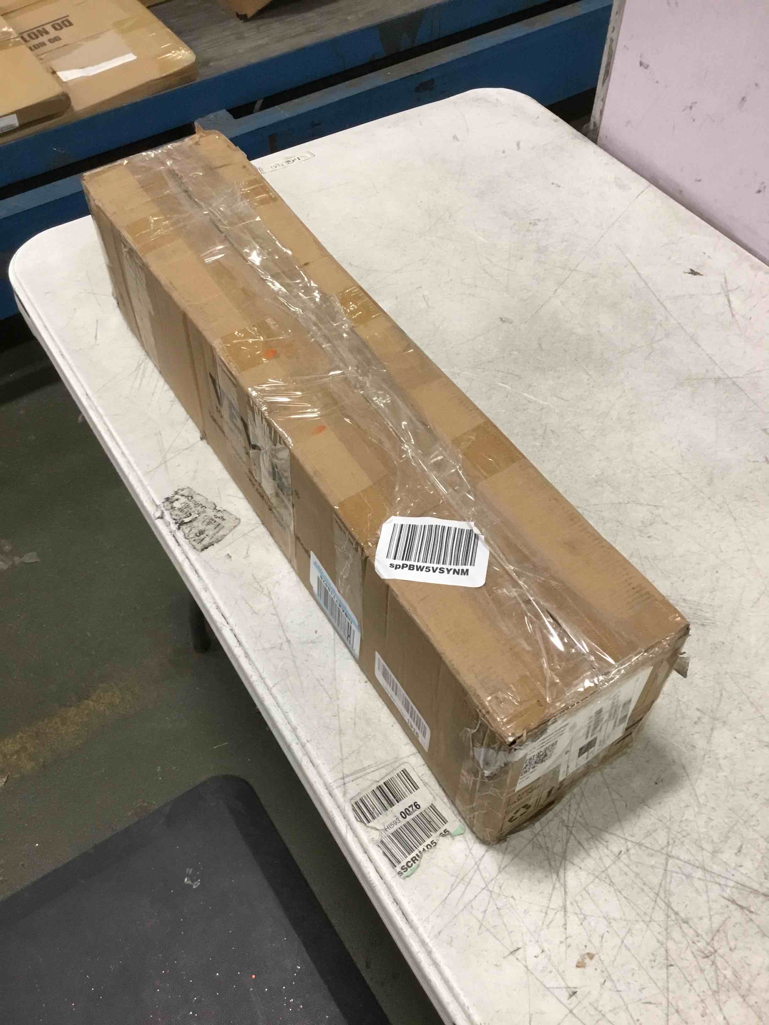 https://s3.amazonaws.com/lotting-images-prod/bidfta/BLU6086832_1707480731971.jpeg