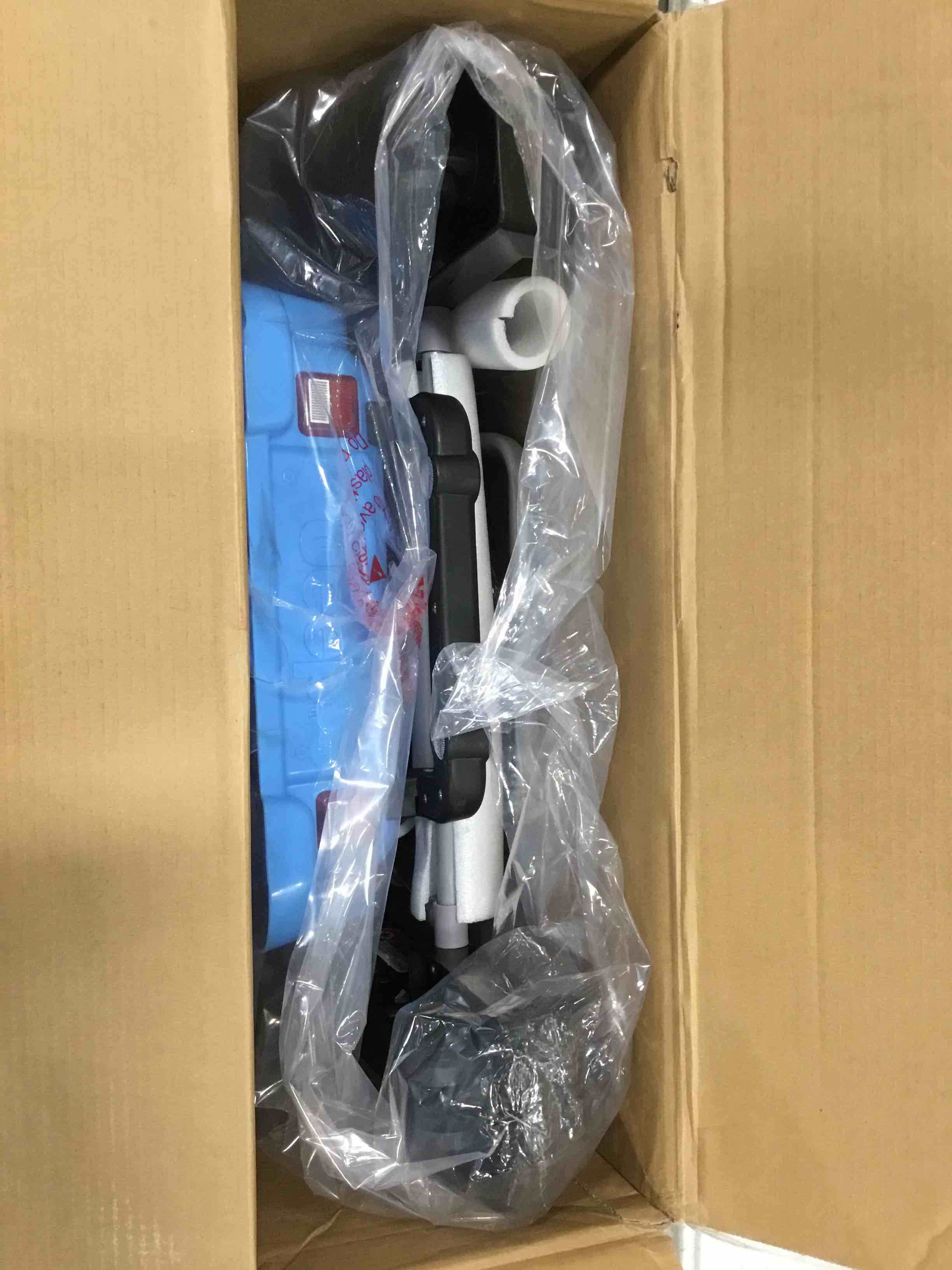 https://s3.amazonaws.com/lotting-images-prod/bidfta/BLU6086847_1707482446645.jpeg