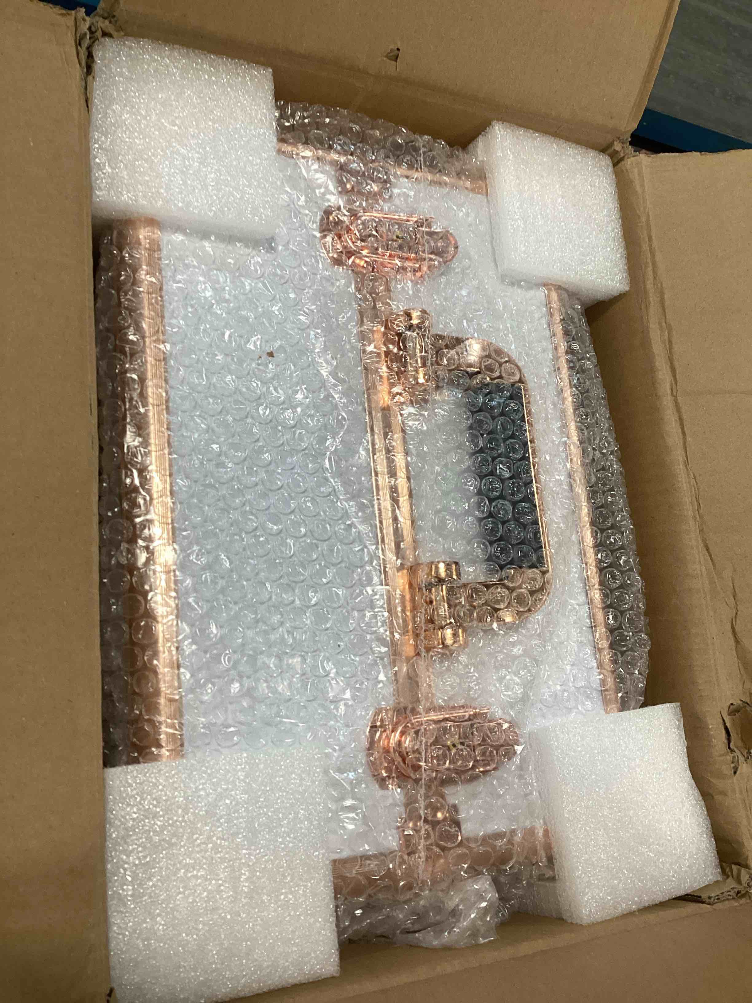 https://s3.amazonaws.com/lotting-images-prod/bidfta/BLU6087119_1707579770548.jpeg