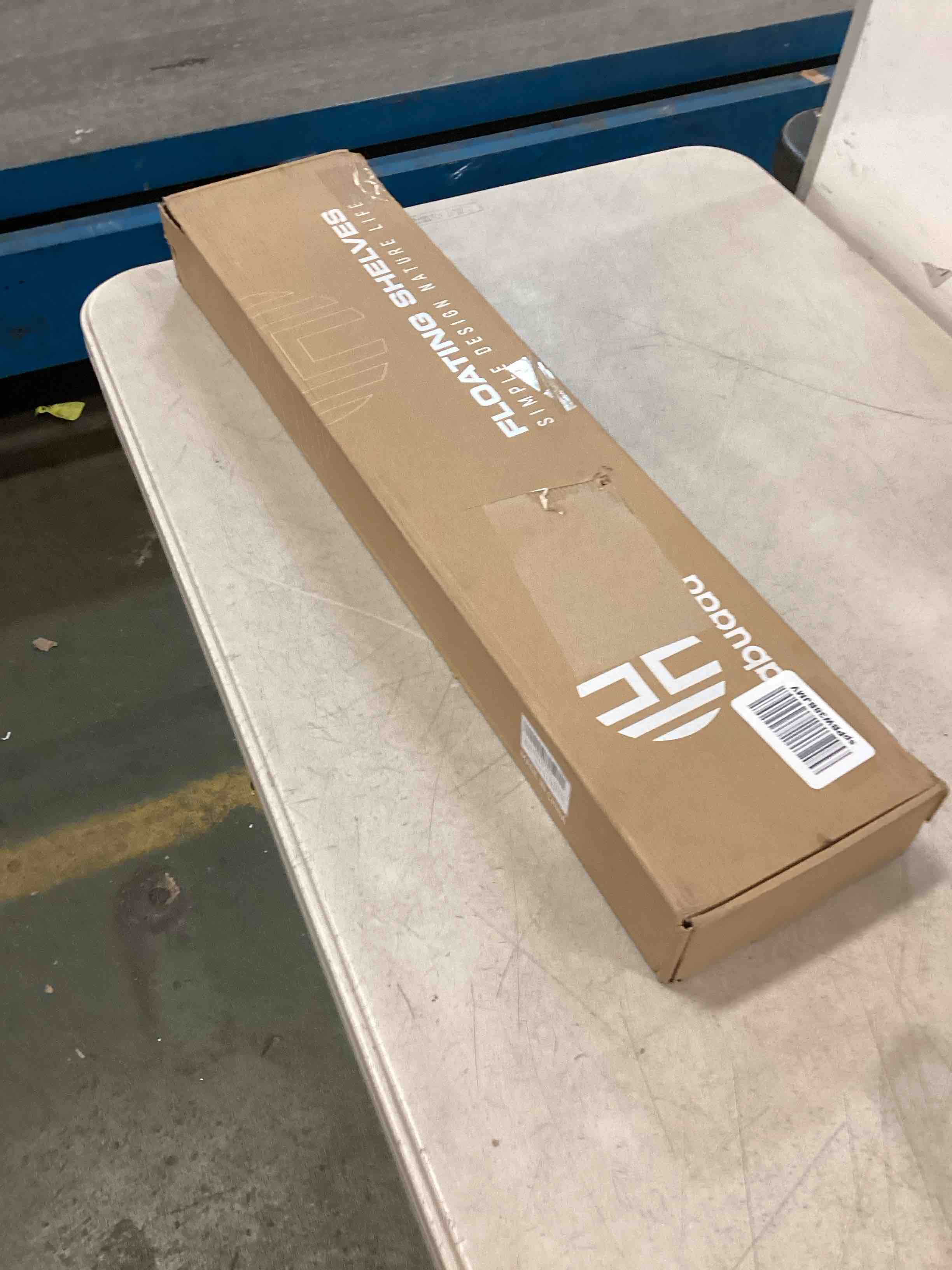 https://s3.amazonaws.com/lotting-images-prod/bidfta/BLU6087121_1707579909238.jpeg