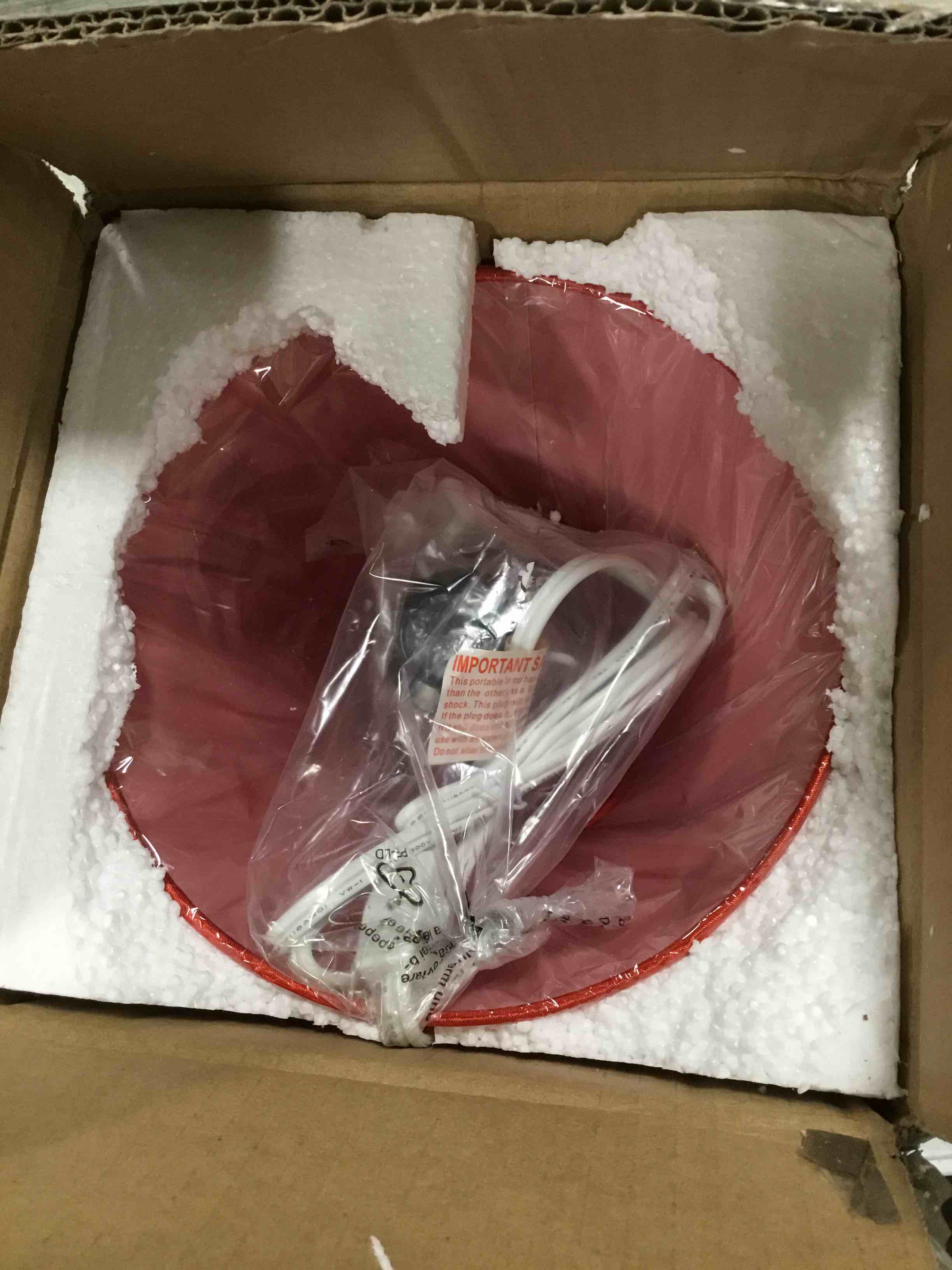 https://s3.amazonaws.com/lotting-images-prod/bidfta/BLU6087214_1707744517771.jpeg
