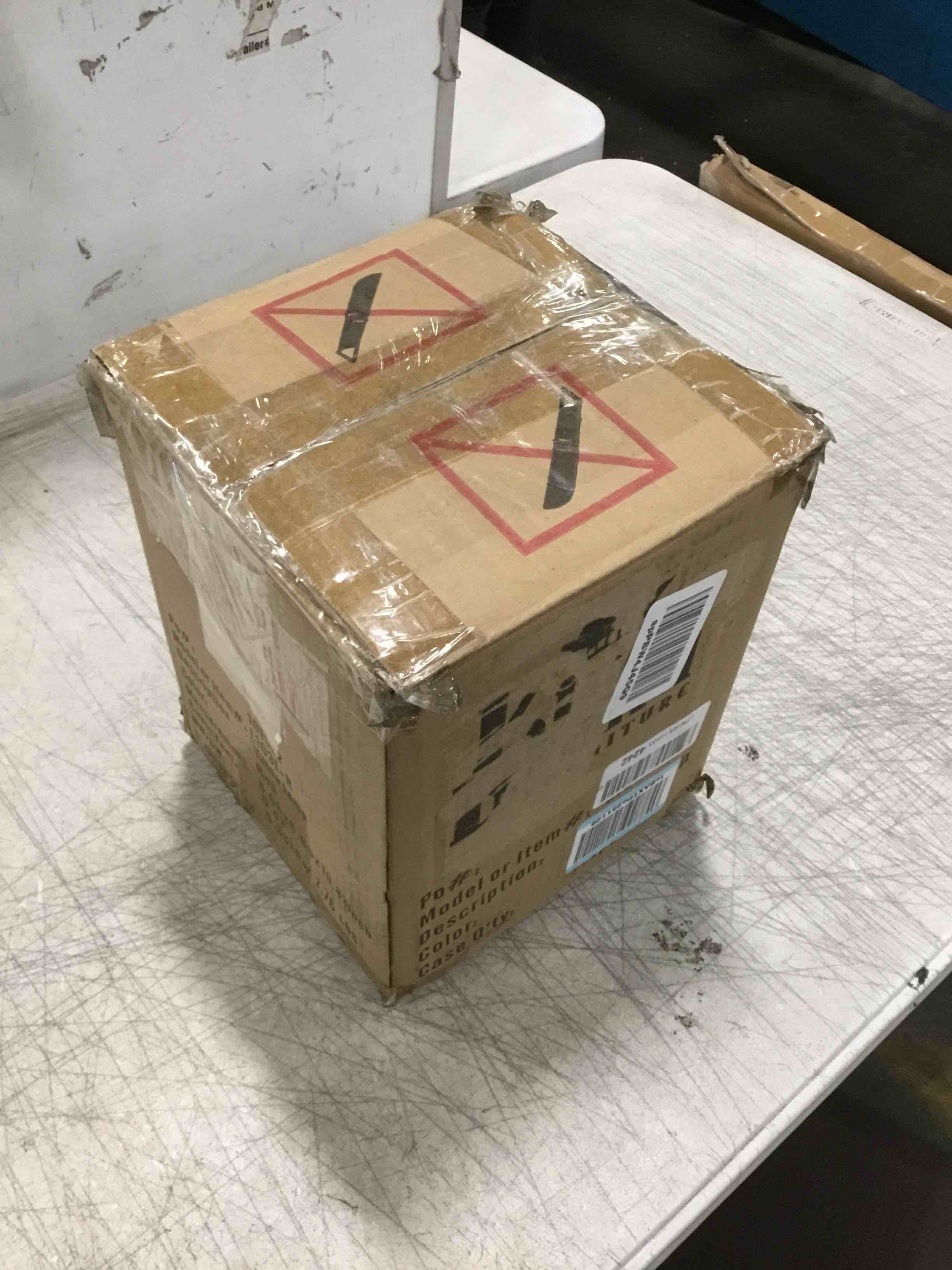 https://s3.amazonaws.com/lotting-images-prod/bidfta/BLU6087214_1707744556170.jpeg