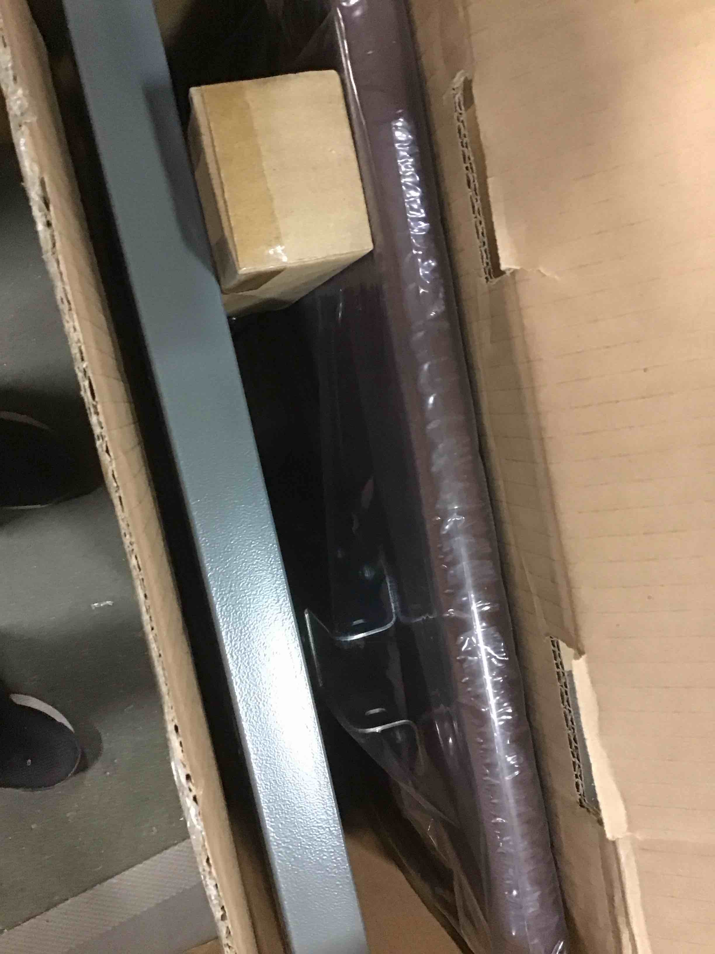 https://s3.amazonaws.com/lotting-images-prod/bidfta/BLU6087852_1707412942765.jpeg