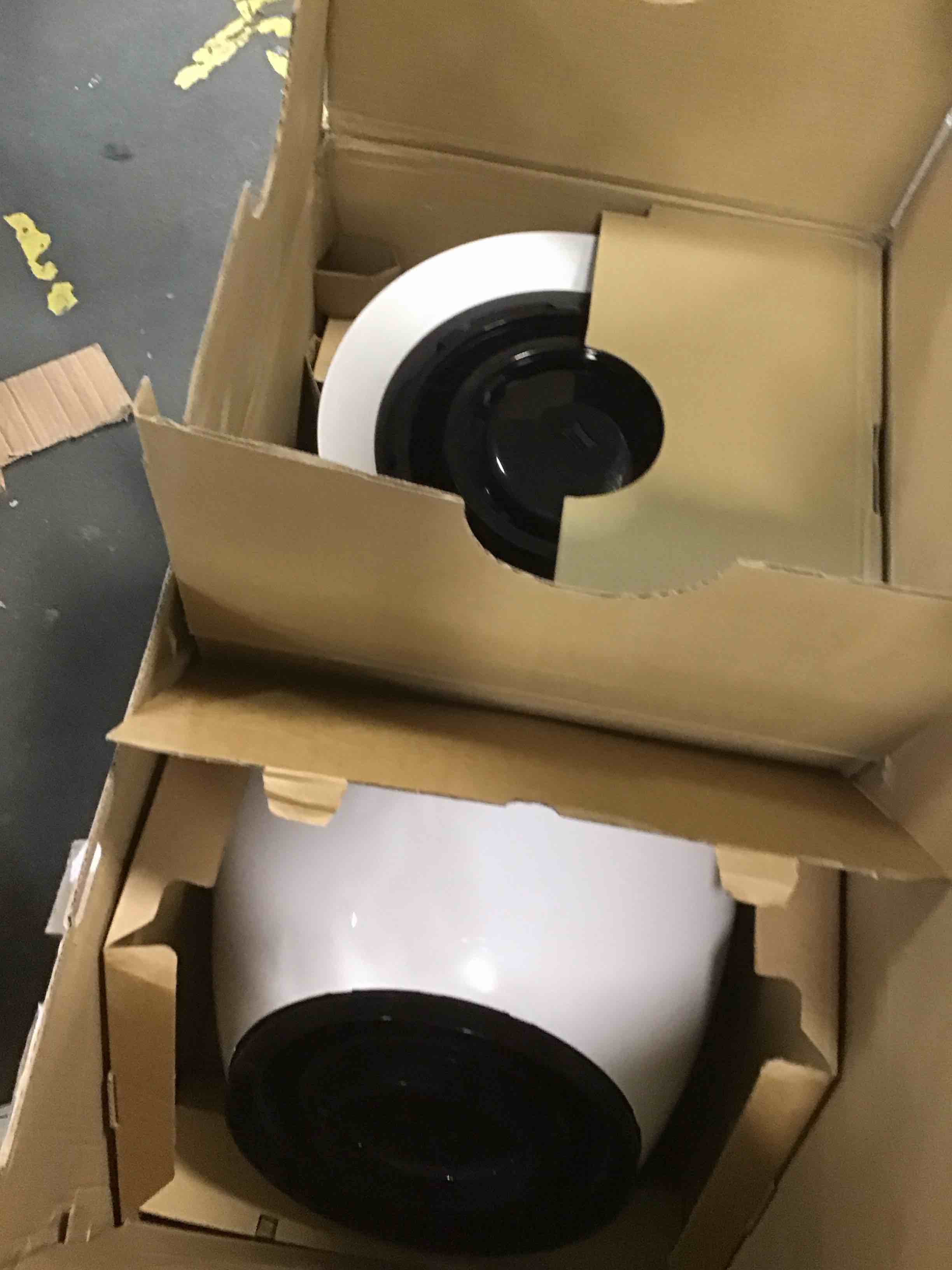https://s3.amazonaws.com/lotting-images-prod/bidfta/BLU6088066_1707495932421.jpeg